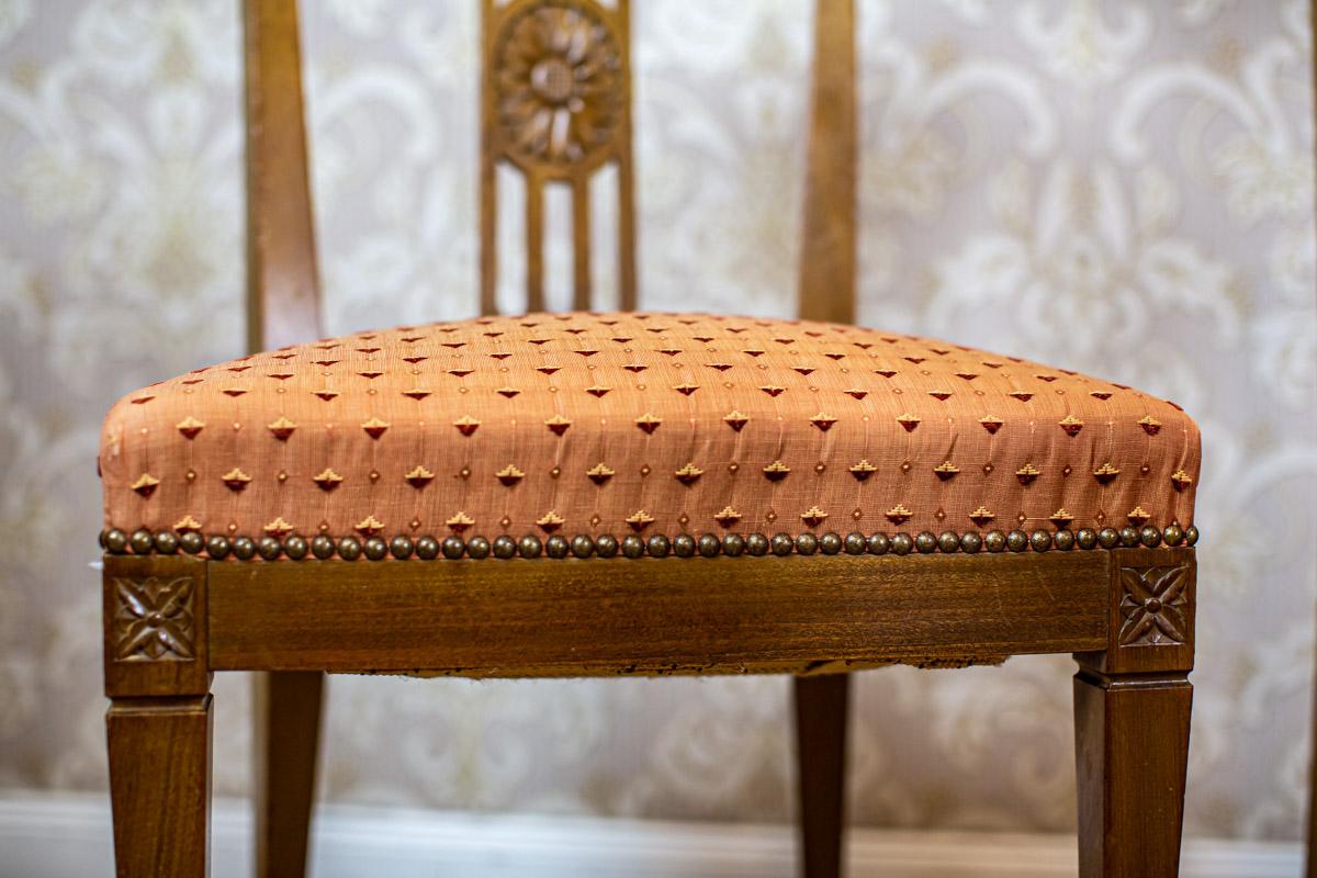 Ensemble de huit chaises Empire en frêne du XIXe siècle avec tapisserie rose saumon en vente 10
