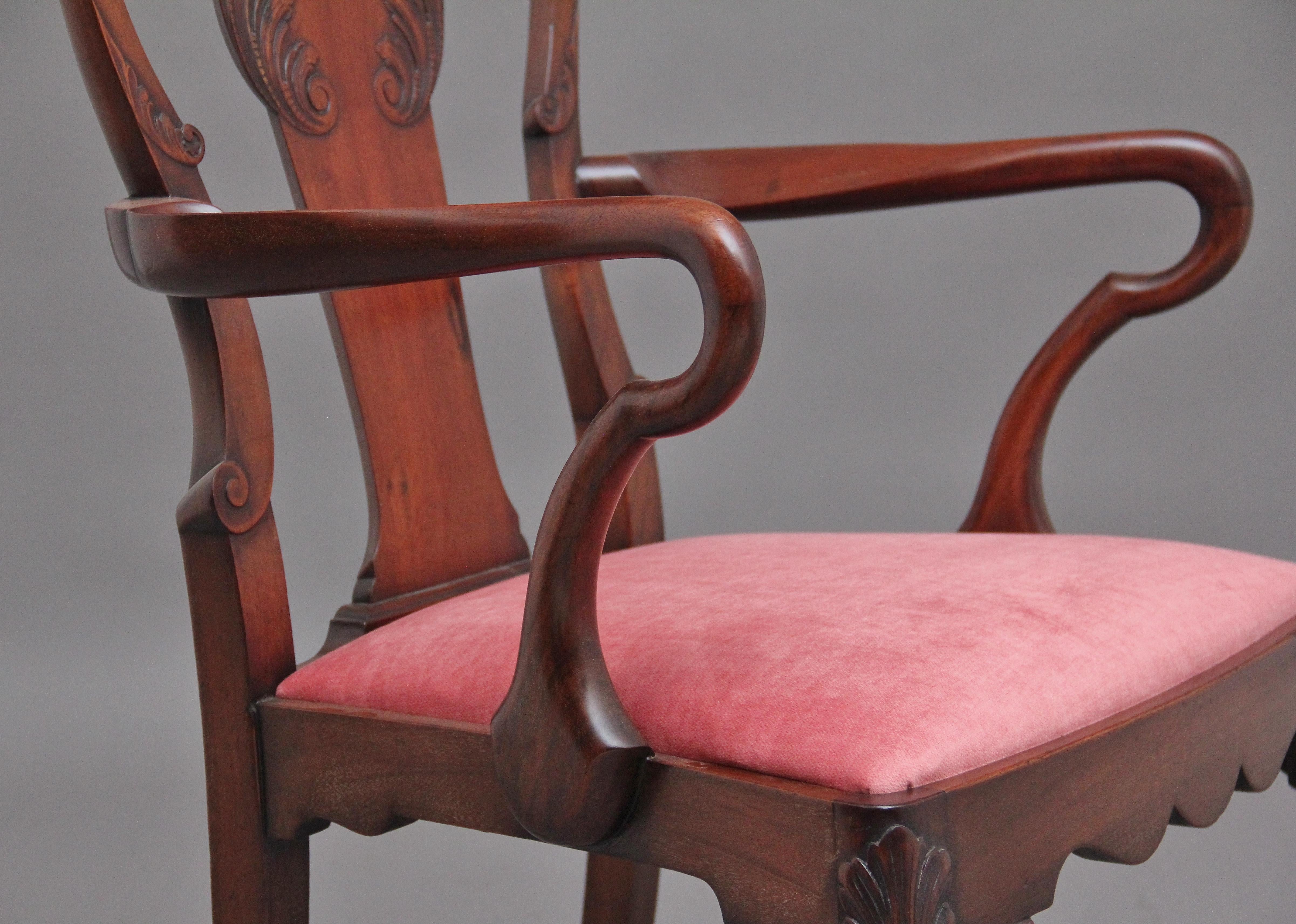 Set of Eight 19th Century Mahogany Dining Chairs For Sale 5