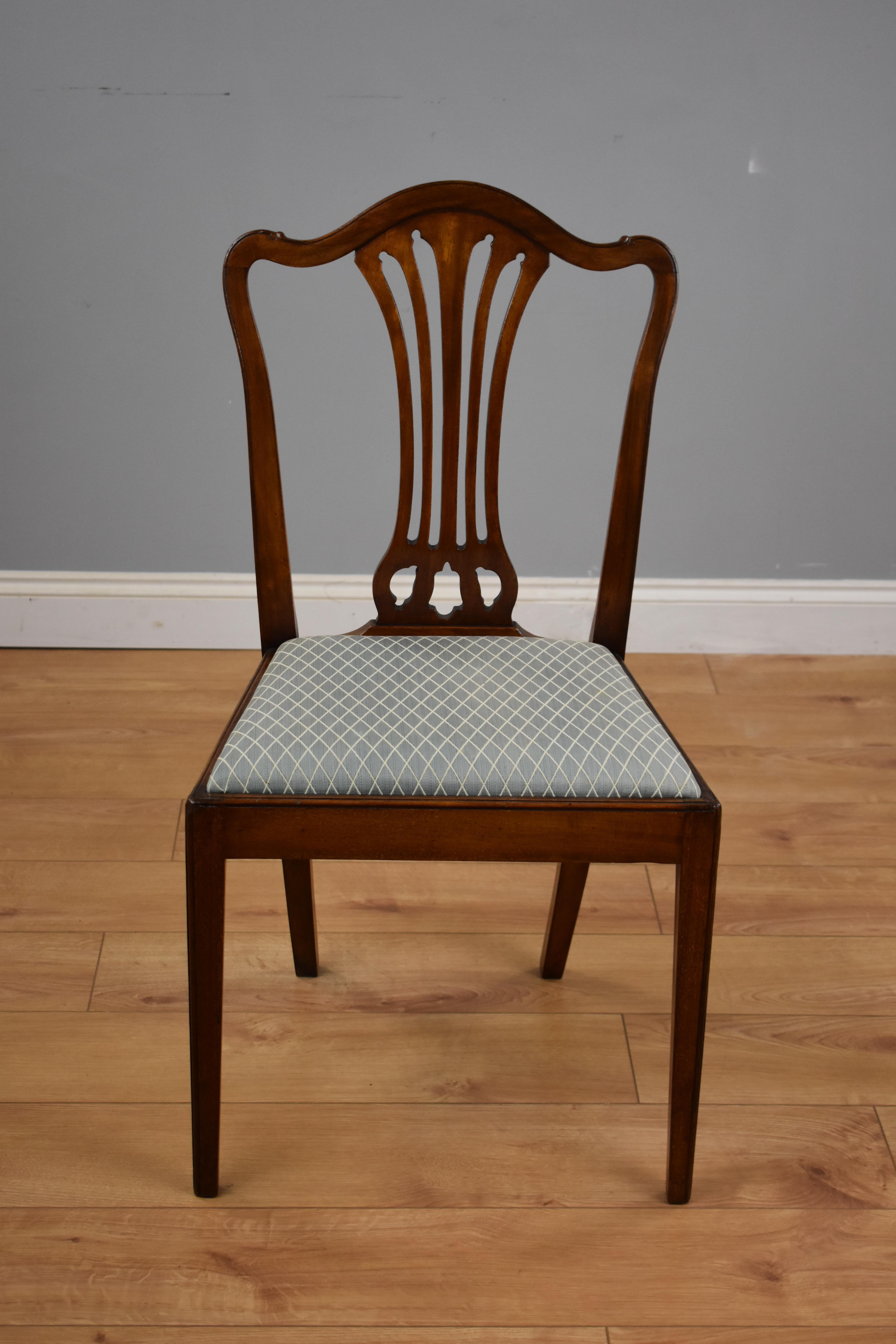 Set of Eight 19th Century Mahogany Dining Chairs In Good Condition In Chelmsford, Essex
