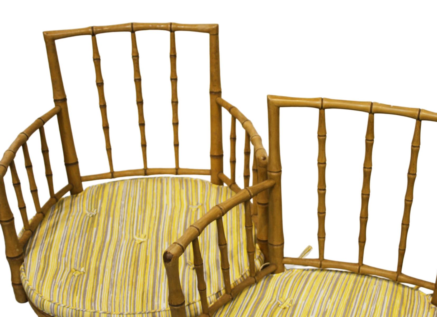 Set of Eight 19th Century Regency Painted Bamboo Chairs Inglés en venta