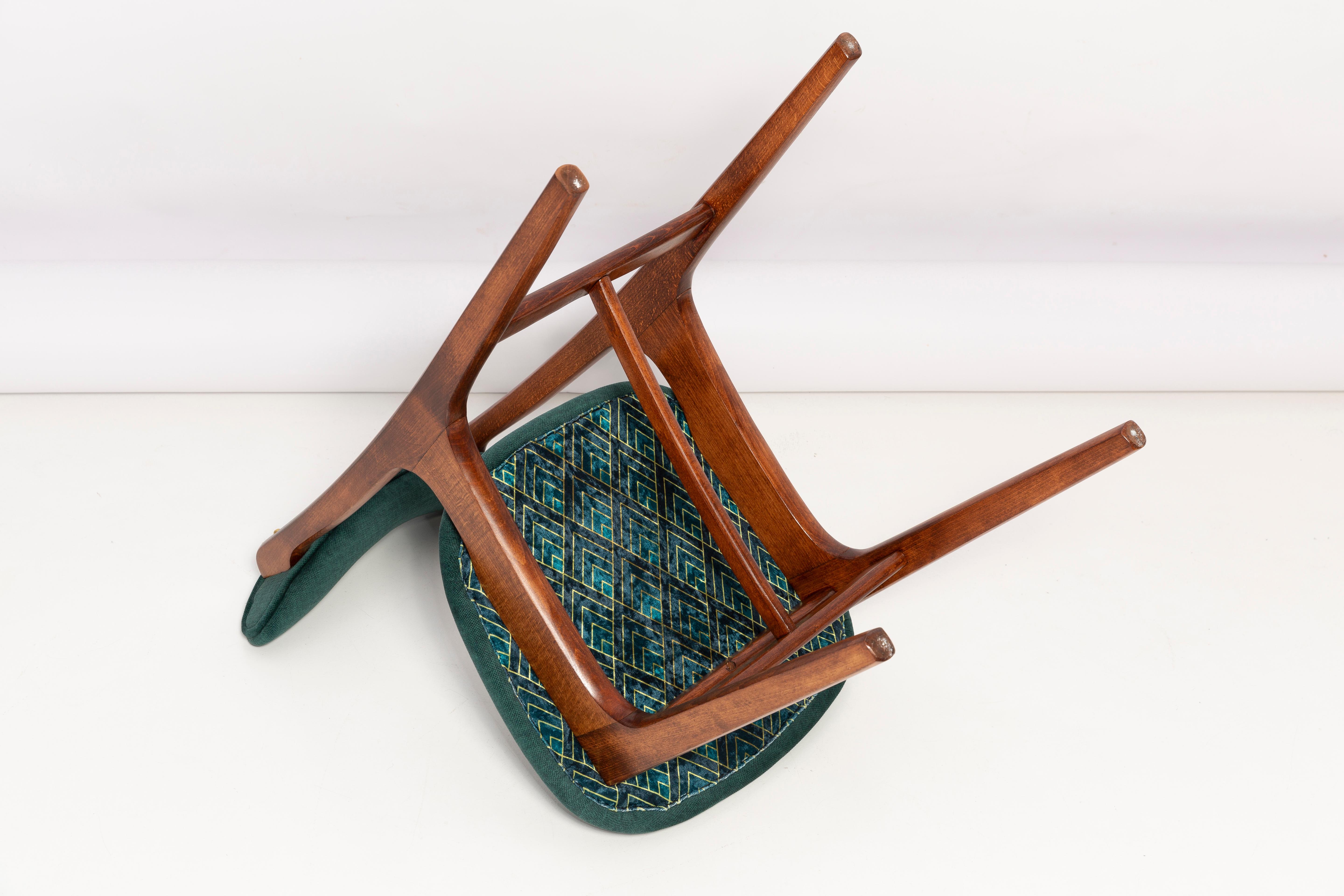 Set of Eight 20th Century Dark Green Rajmund Halas Chairs, Poland, 1960s For Sale 7