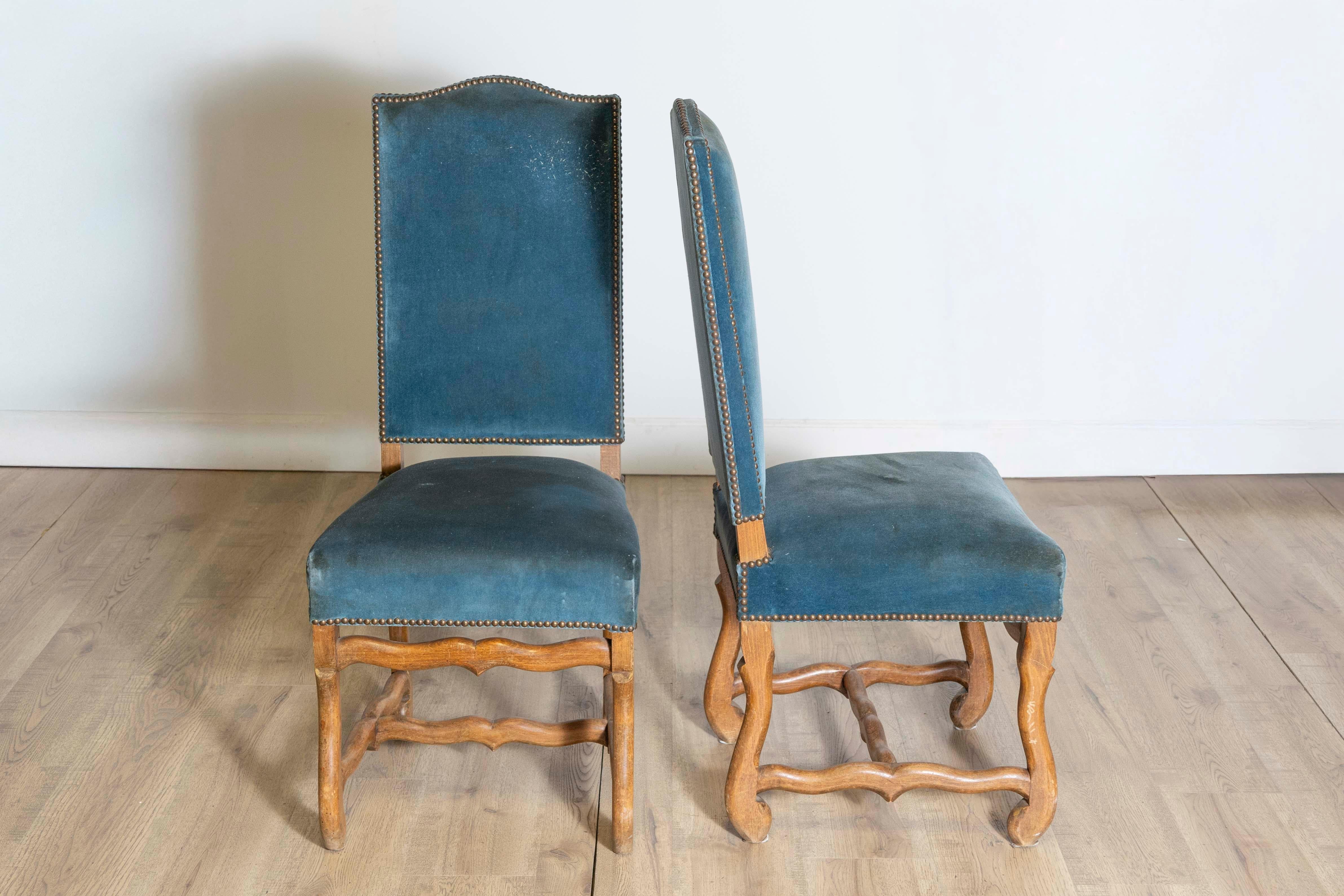 Louis XIII Ensemble de huit chaises d'appoint à pattes de mouton du 20e siècle français en vente