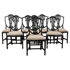 Set di otto sedie da pranzo del XX secolo dipinte in nero antico