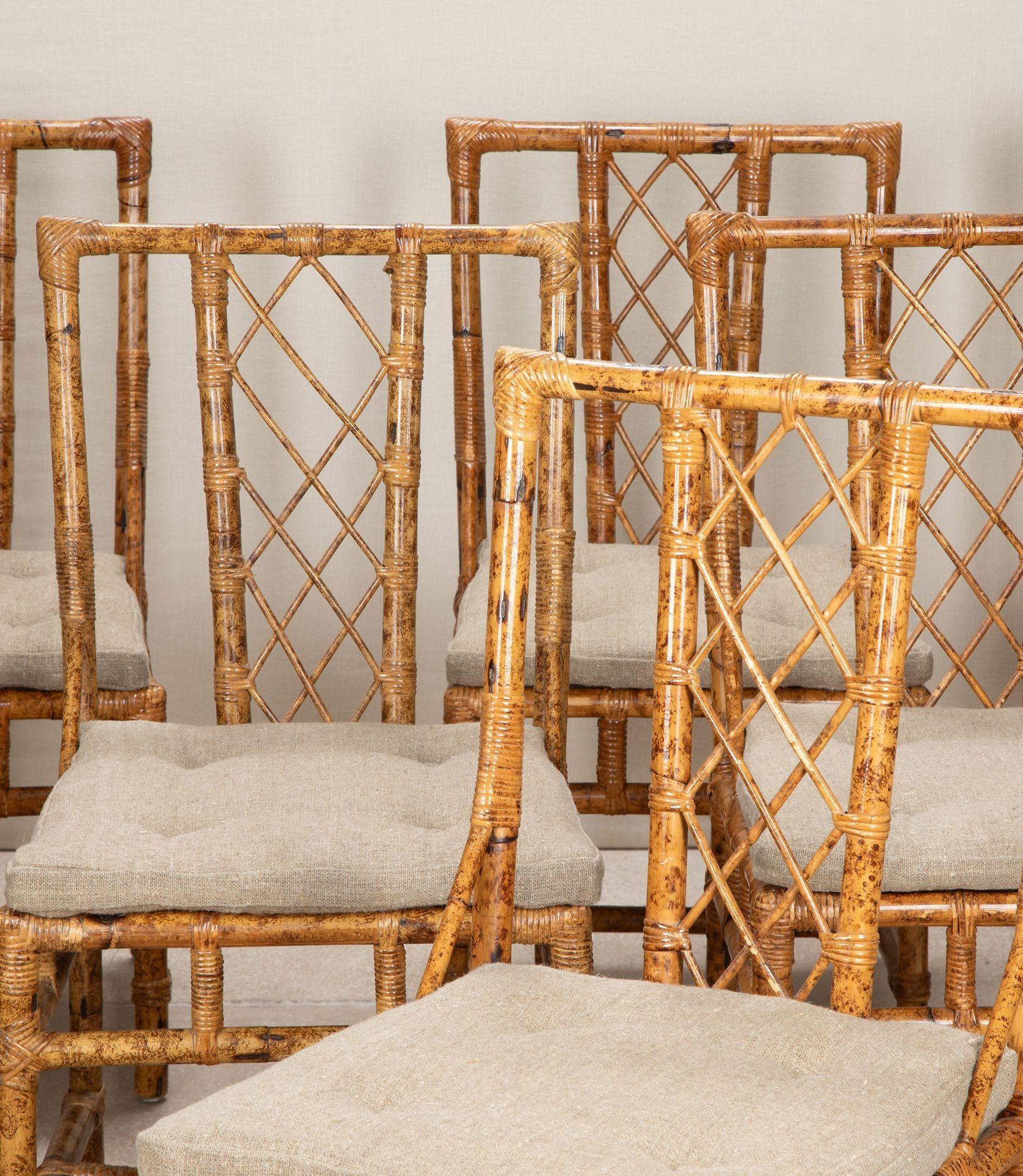 20ième siècle Ensemble de huit chaises de salle à manger en bambou espagnol du 20e siècle en vente