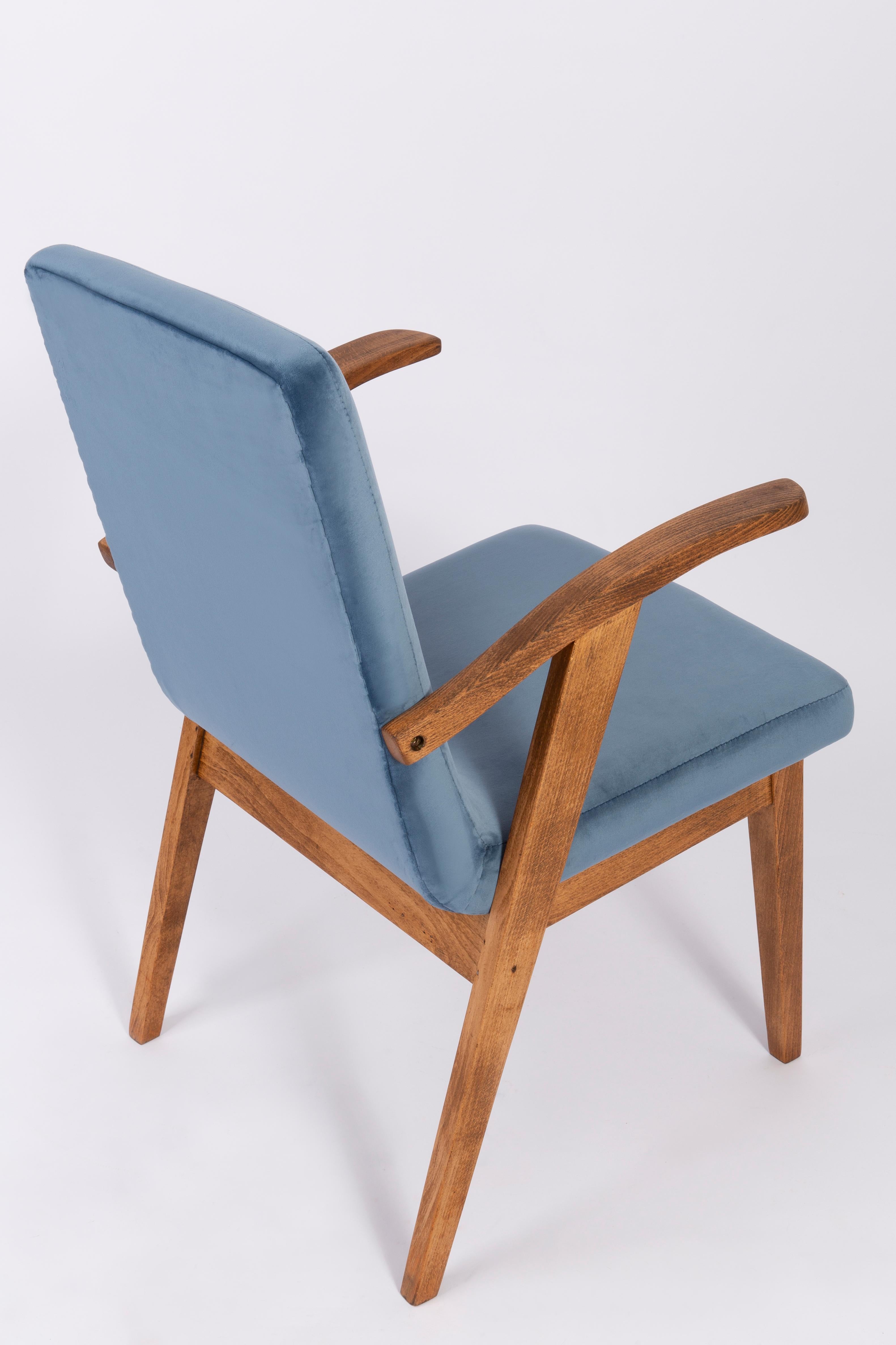 Set of Eight 20th Century Vintage Blue Chairs by Mieczyslaw Puchala, 1960s For Sale 2