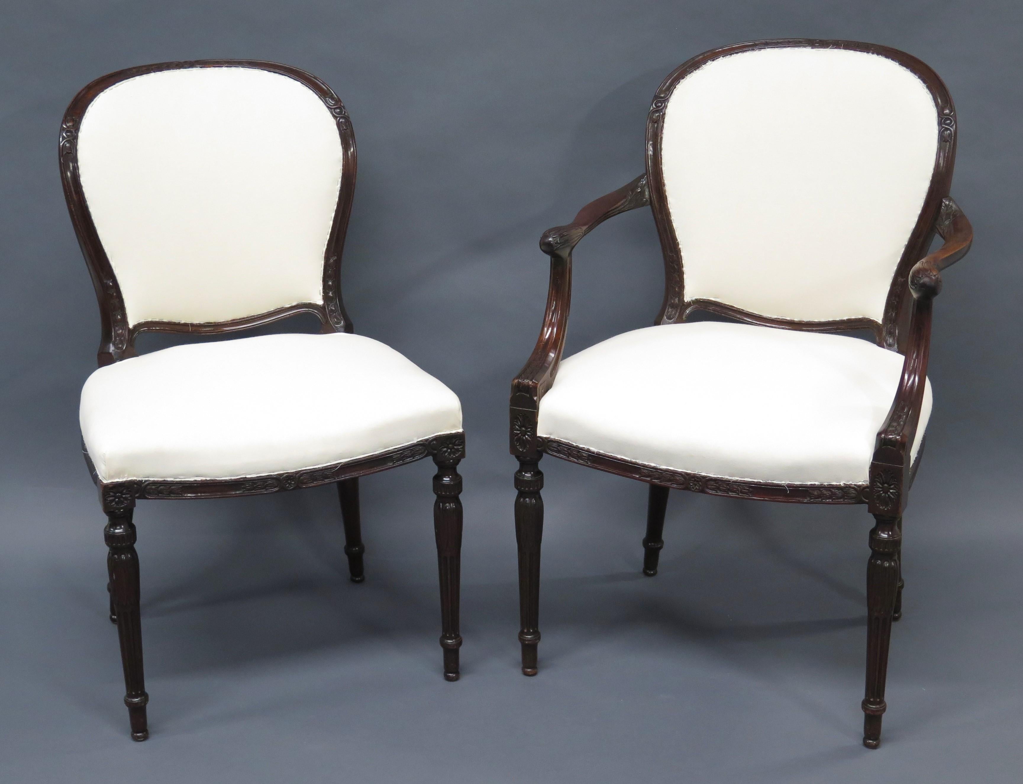 Set of Eight (8) George III Mahogany Dining Chairs For Sale 5