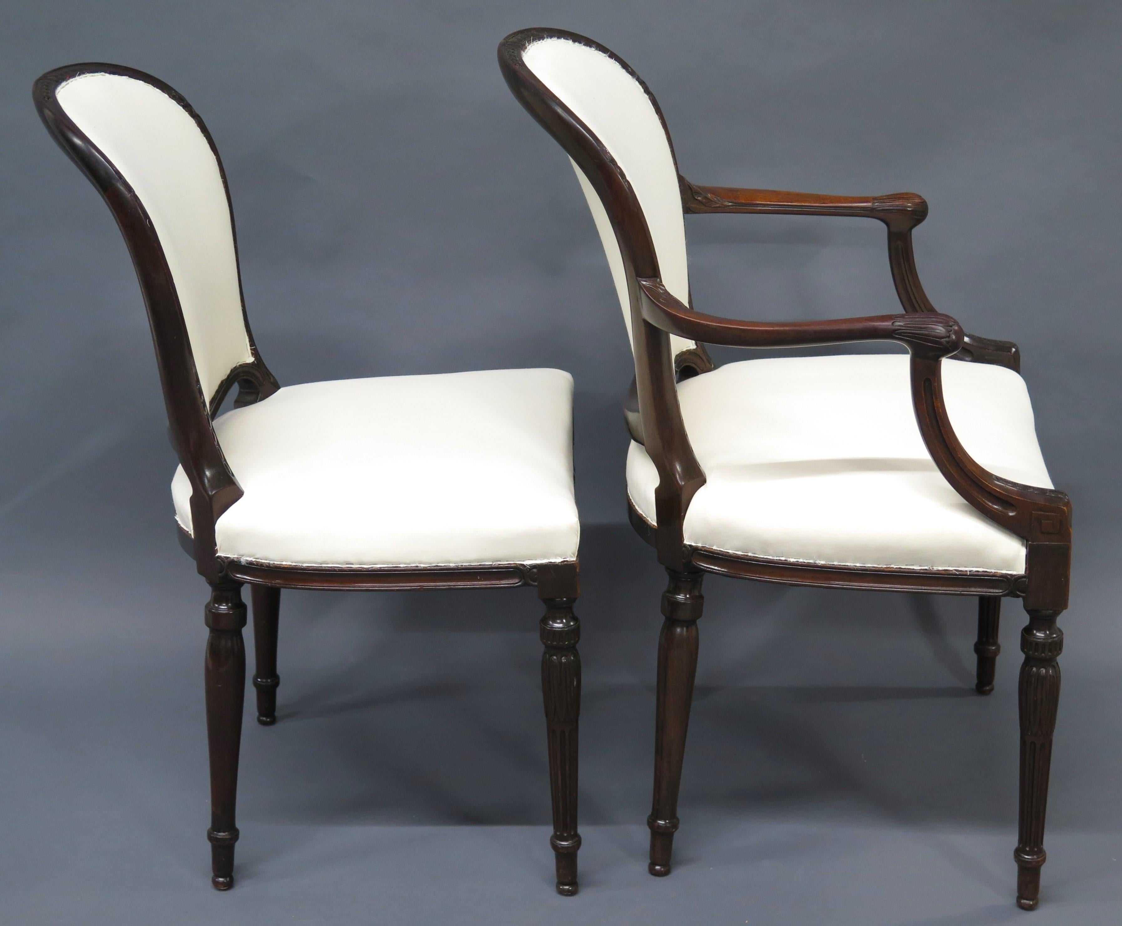 Set of Eight (8) George III Mahogany Dining Chairs For Sale 6