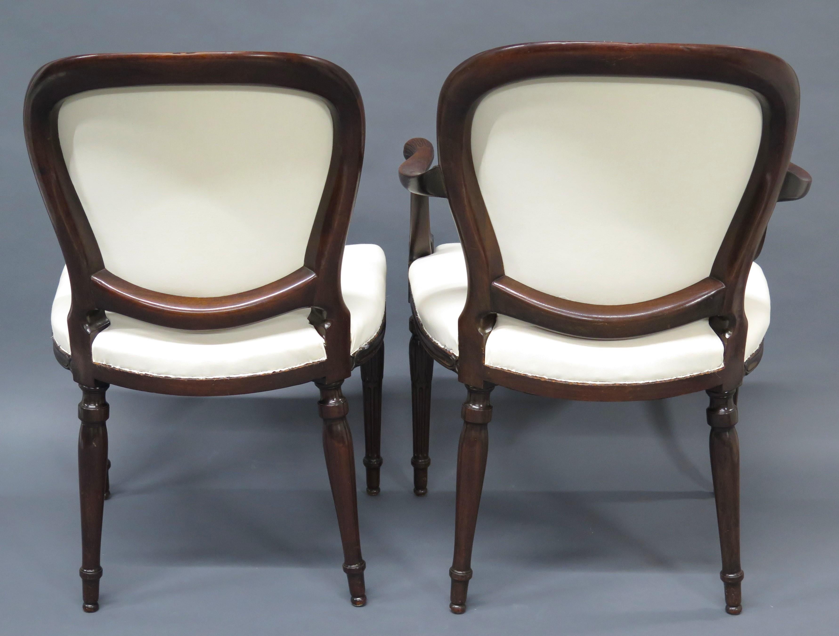 Set of Eight (8) George III Mahogany Dining Chairs For Sale 7