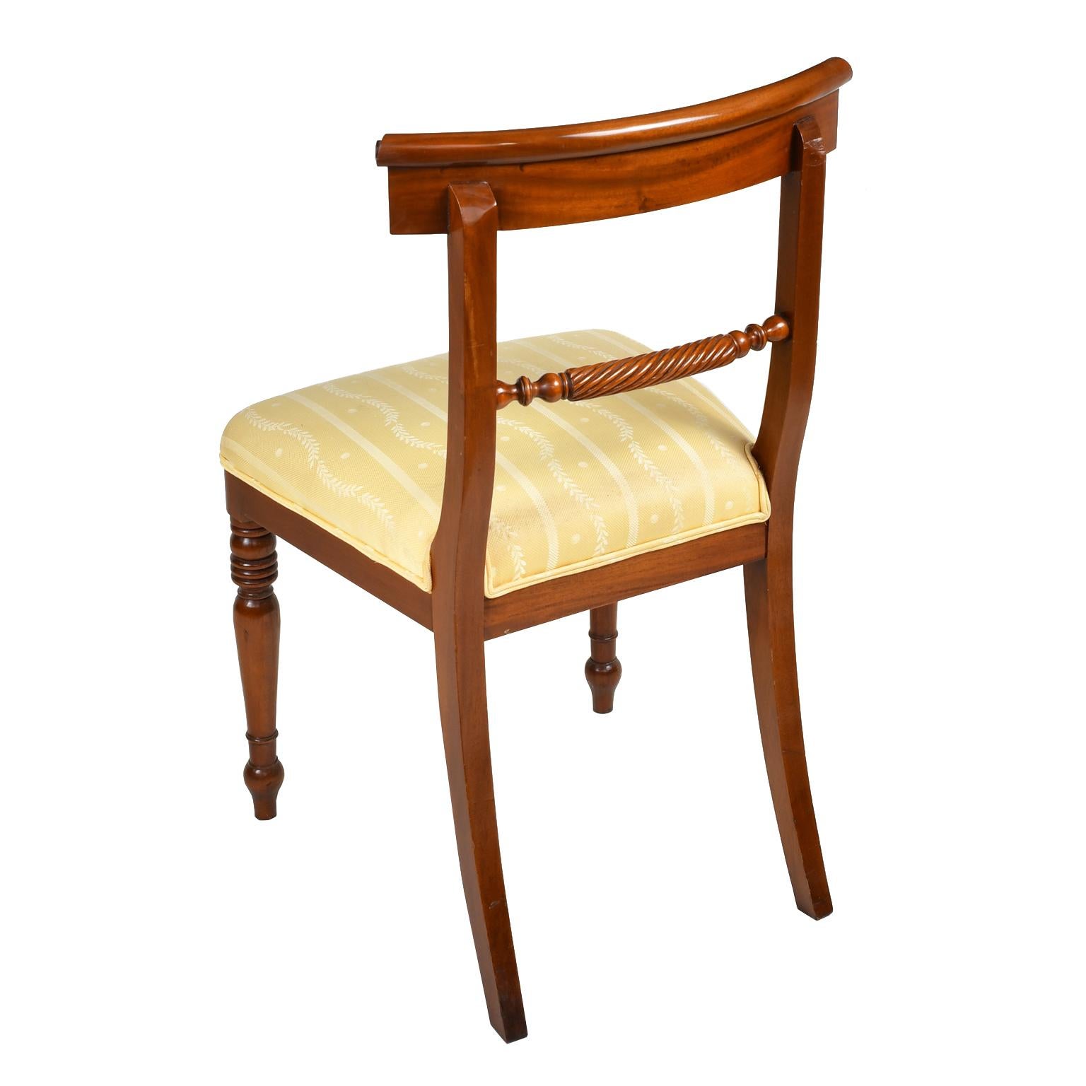 Set of Eight '8' Regency Style Dining Chairs in Mahogany with Upholstered Seat In Good Condition In Miami, FL