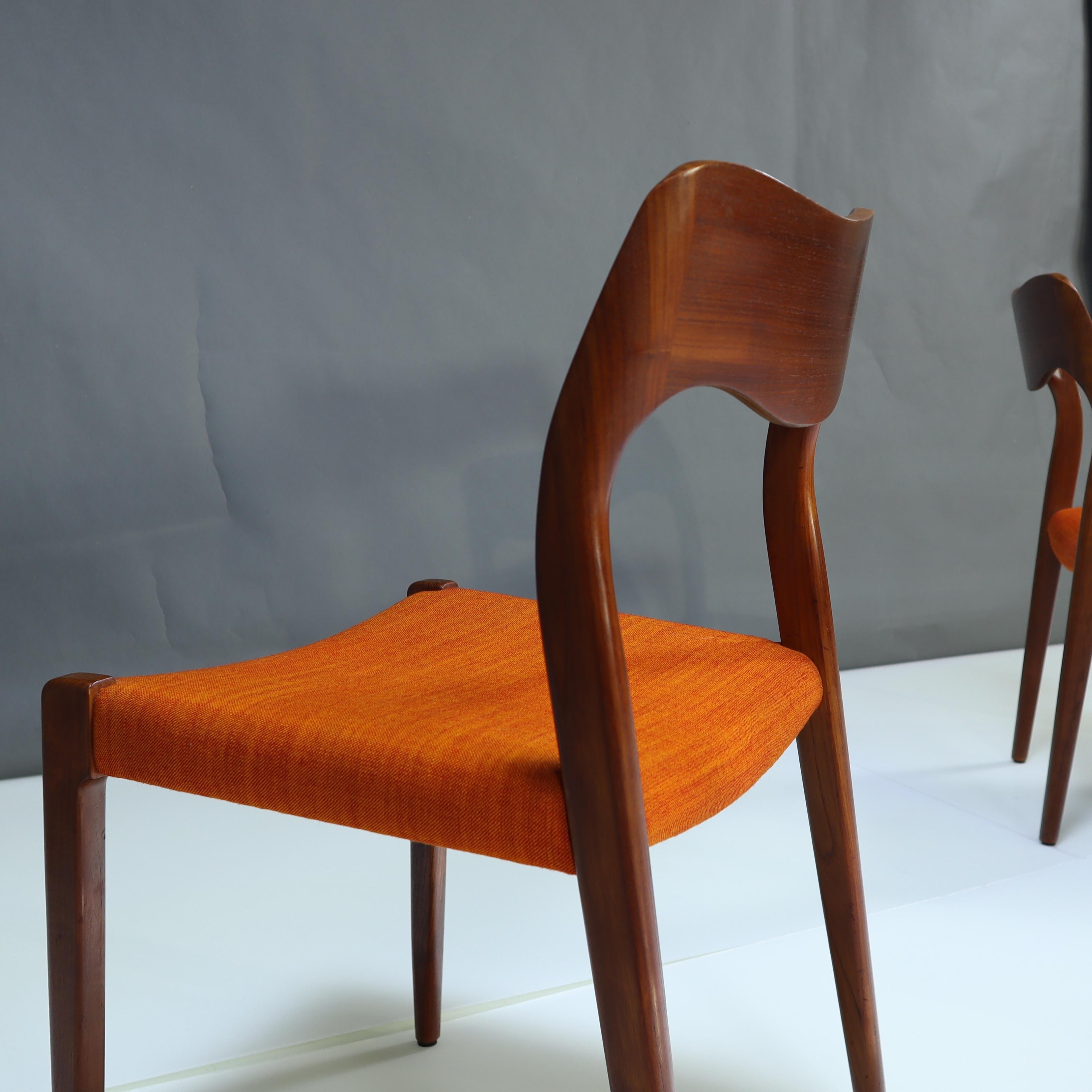 Set of Eight (8) Vintage Danish Niels Møller Dining Chairs Model 71 in Teak 6