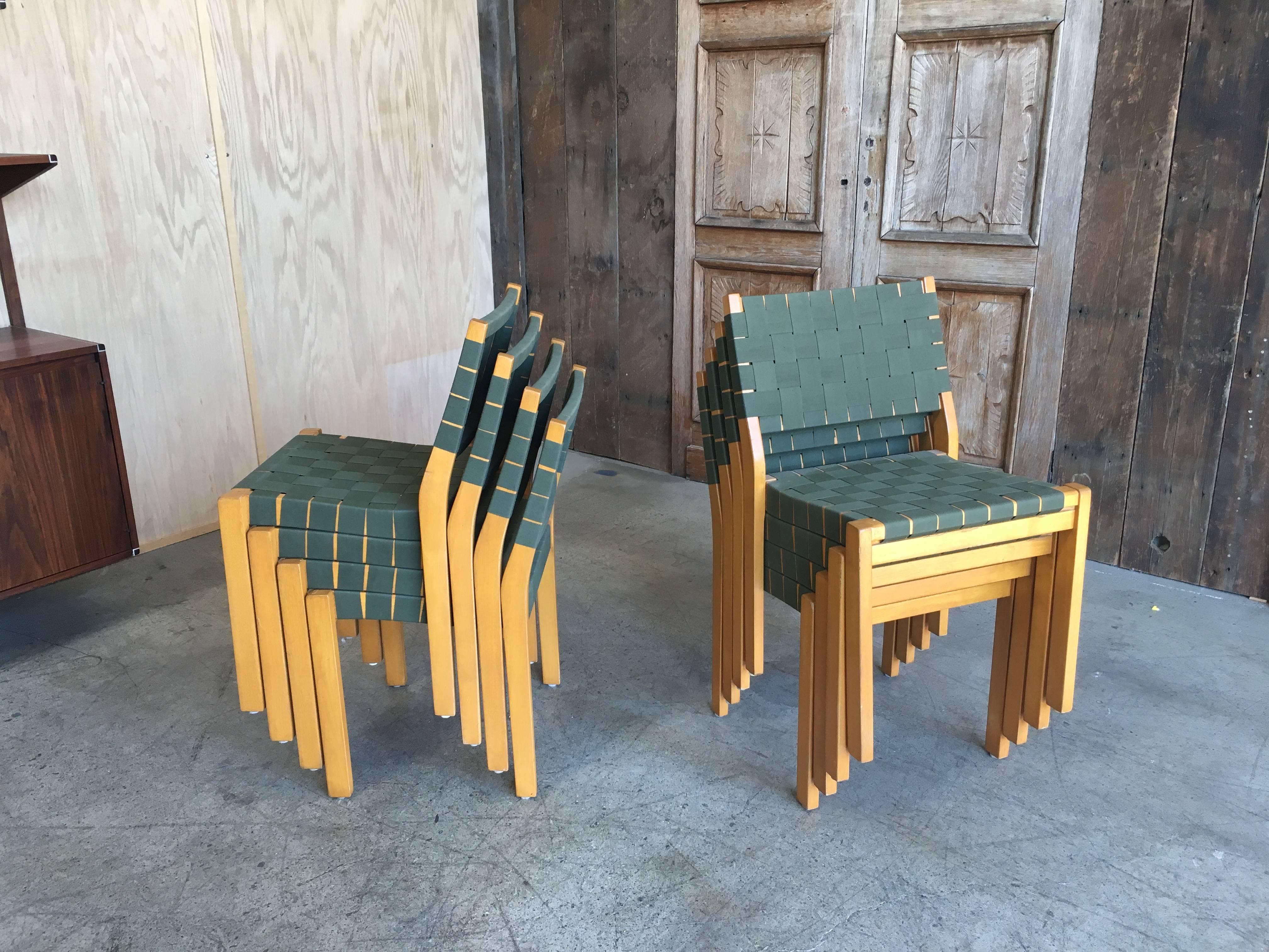 Set of Eight Alvar Aalto Dining Chairs 3