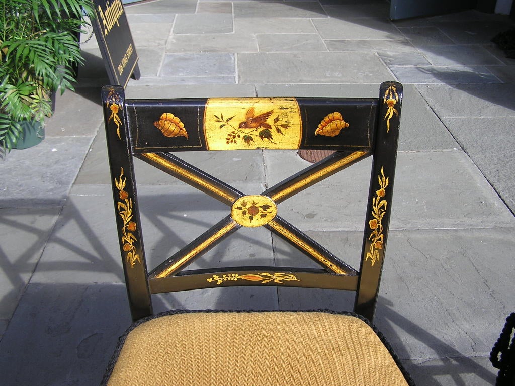 Soie Ensemble de huit chaises américaines de style fantaisie laquées noires et dorées de Baltimore, vers 1810 en vente