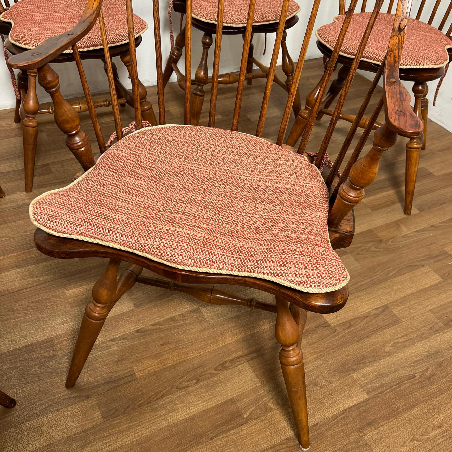 Set of Eight American Windsor Dining Chairs Circa Late 20th Century 12