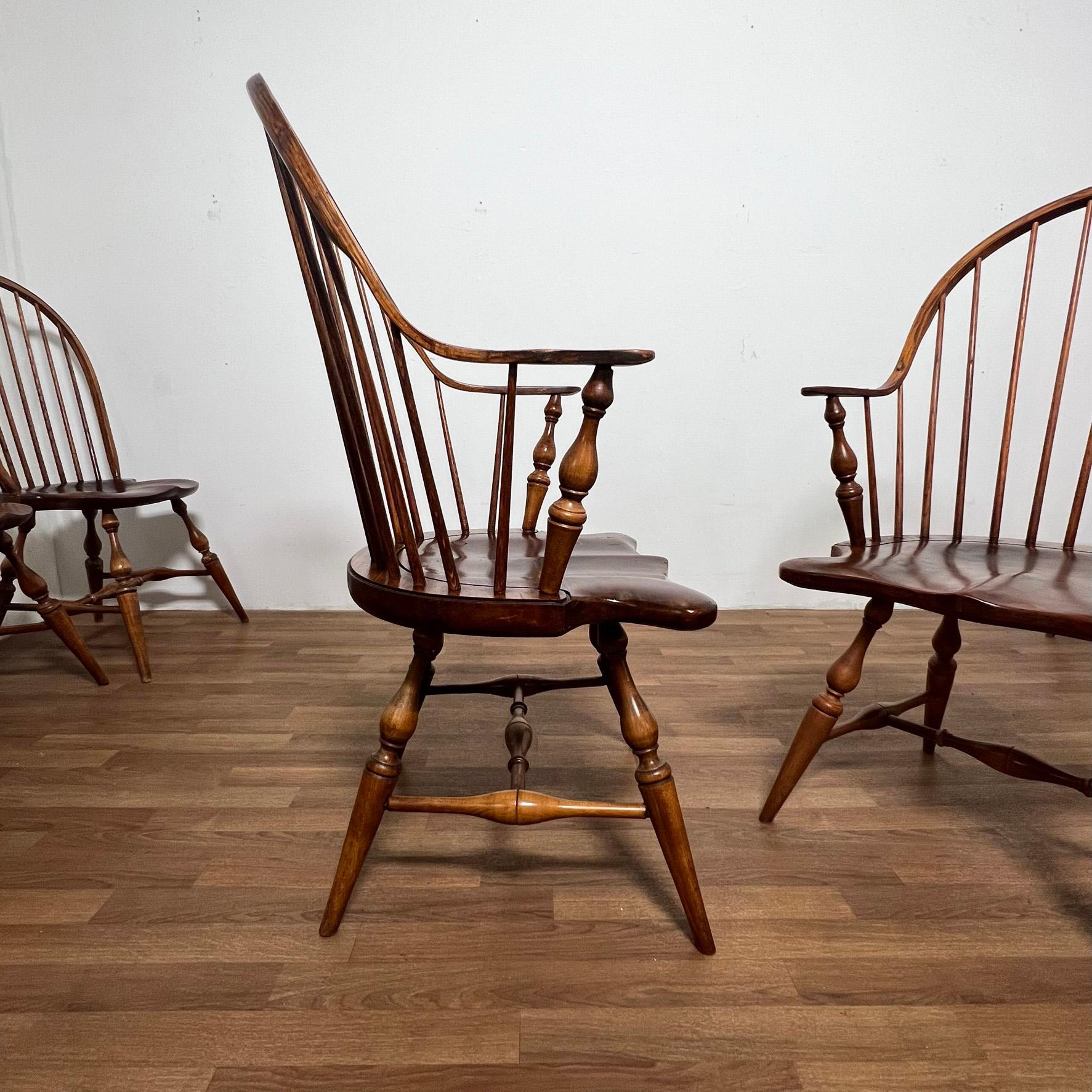 Set of Eight American Windsor Dining Chairs Circa Late 20th Century 3