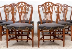 Ensemble de huit chaises de salle à manger anciennes de style fédéral américain pour la restauration