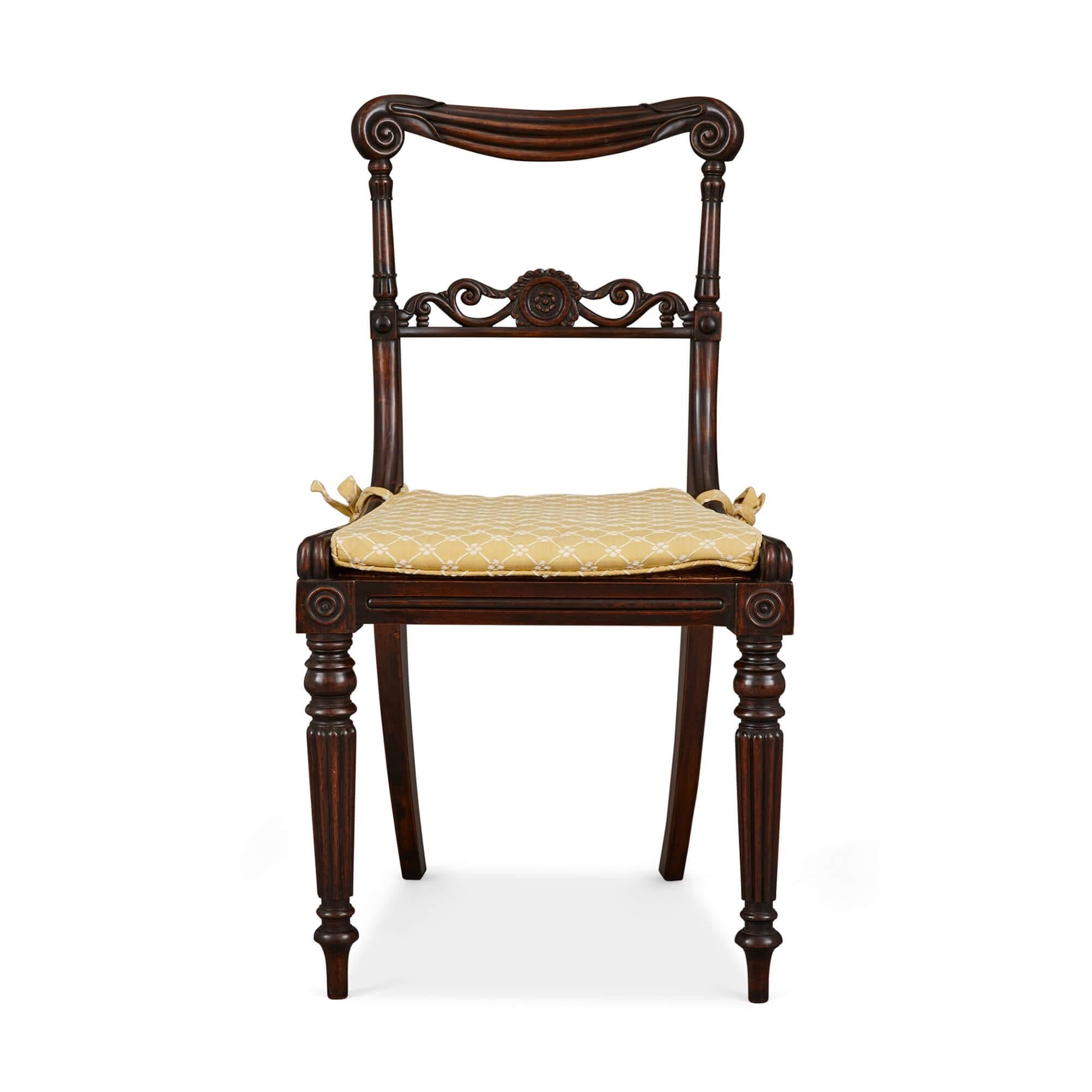 Anglais Ensemble de huit chaises anglaises anciennes de la fin de l'époque victorienne en vente