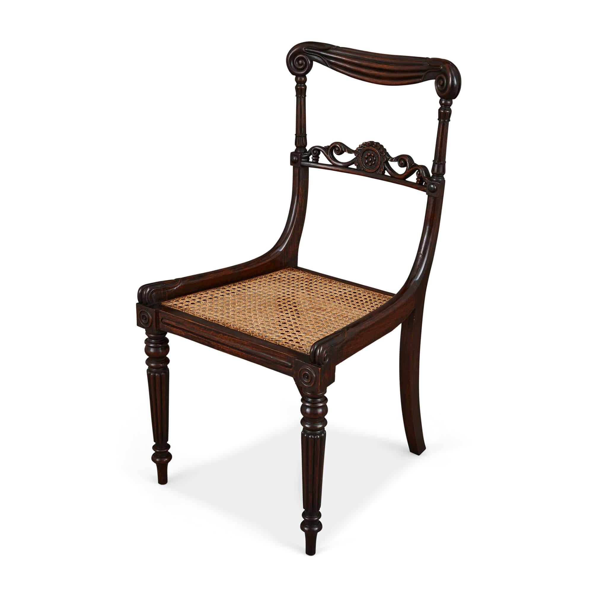 XIXe siècle Ensemble de huit chaises anglaises anciennes de la fin de l'époque victorienne en vente