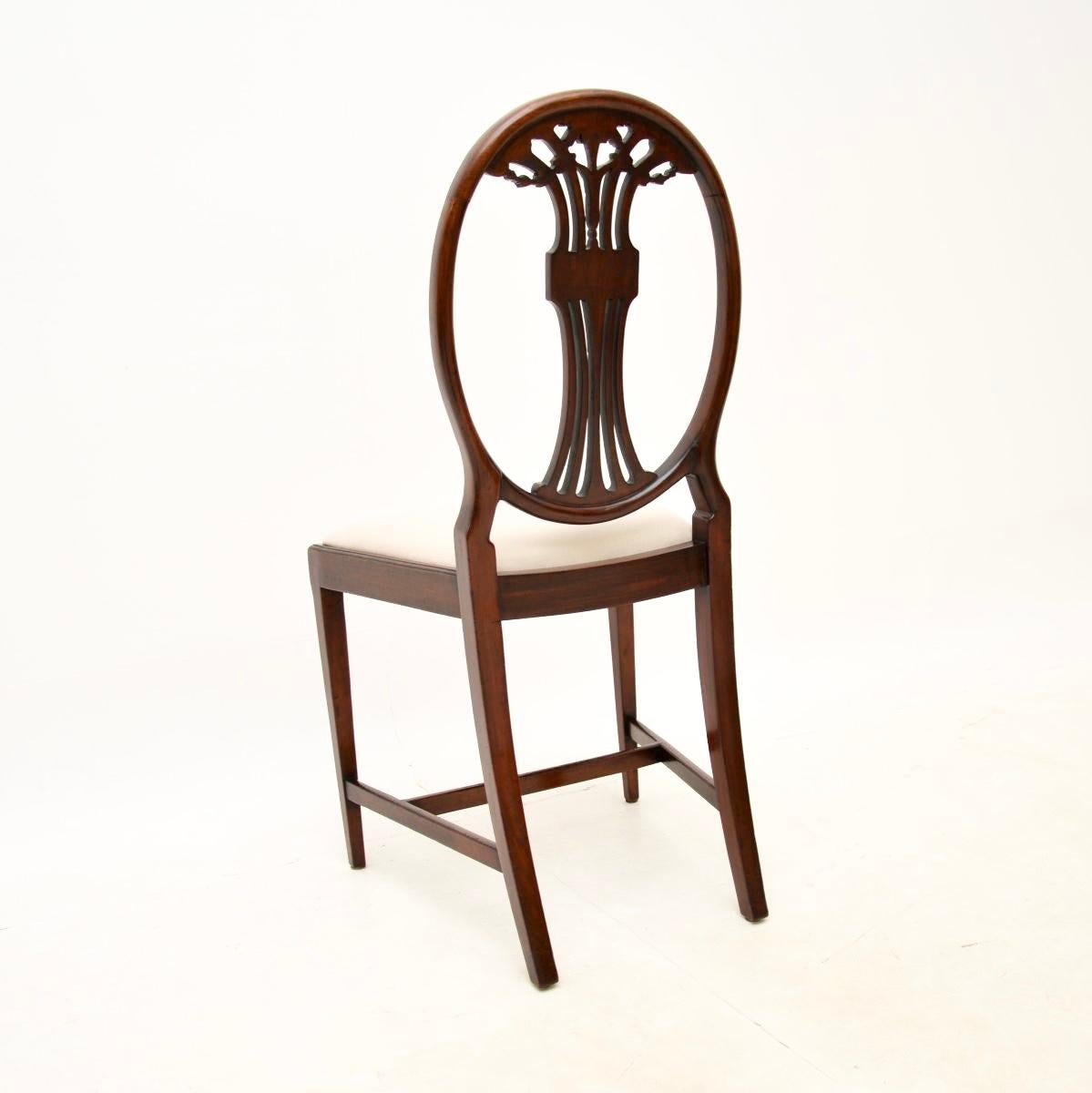 Set of Eight Antique Sheraton Style Dining Chairs 1