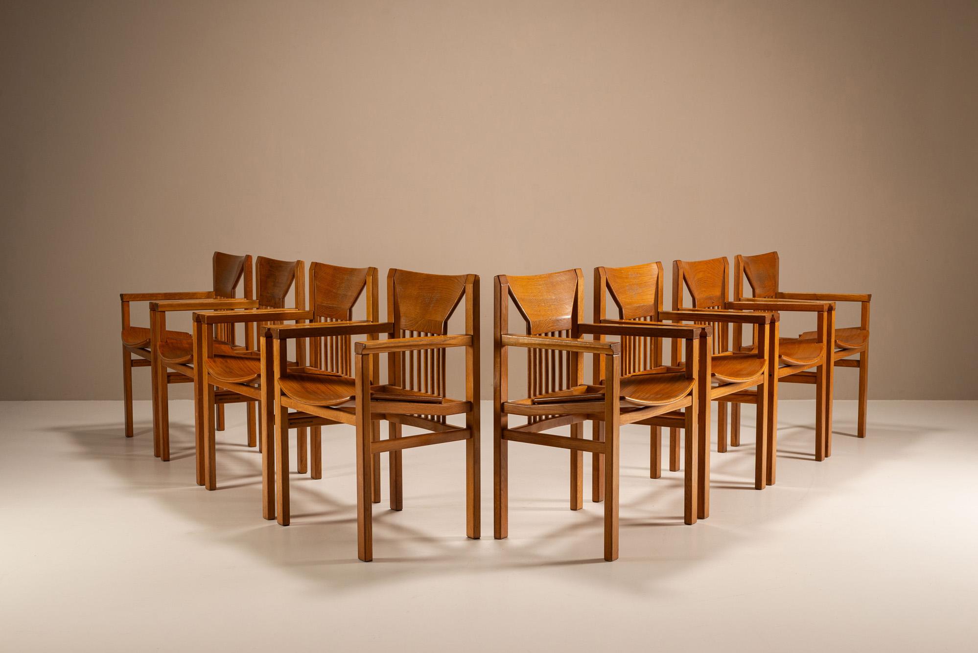 Set of Eight Armchairs in Oak by Giuseppe Rivadossi, Italy Moderno de mediados de siglo