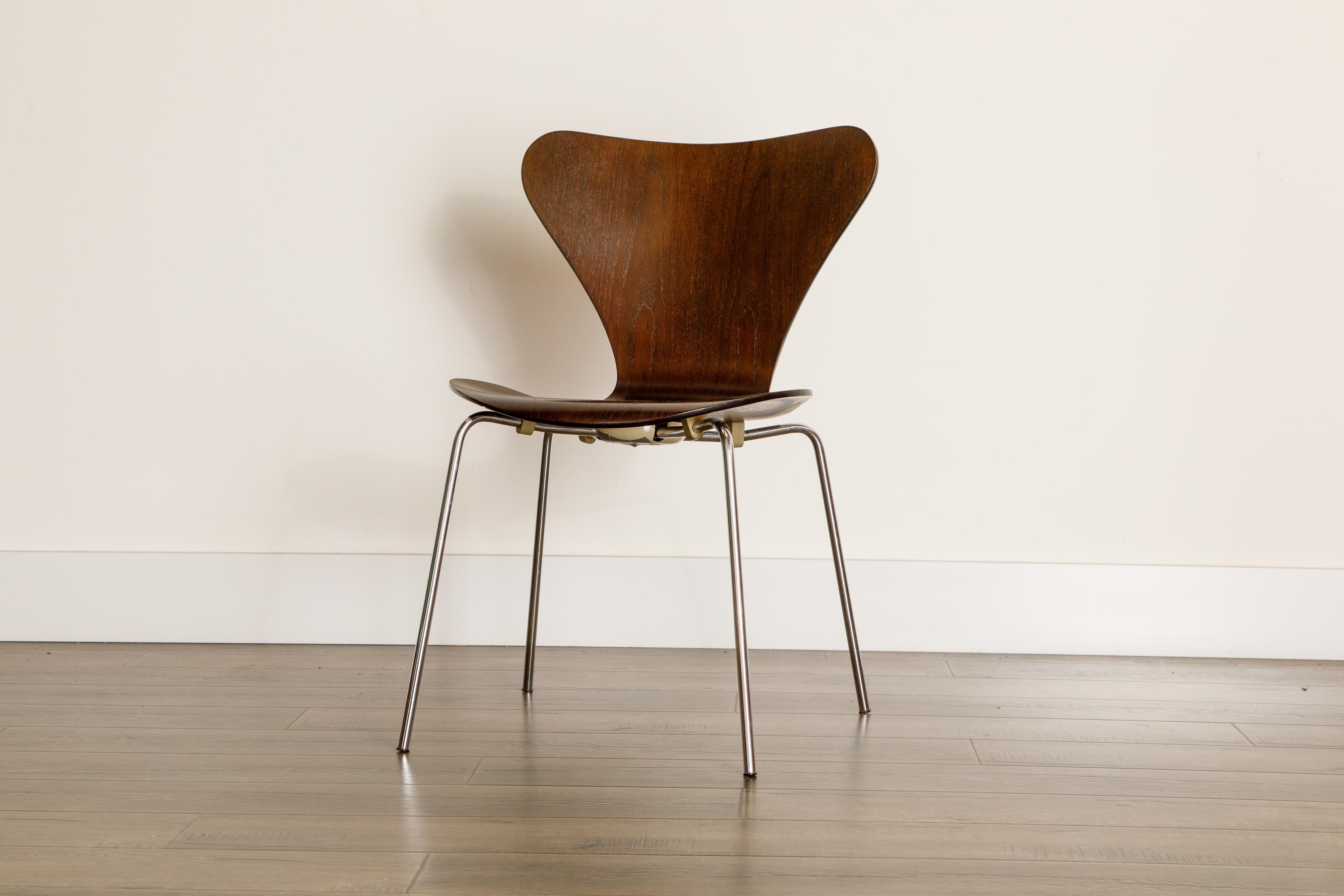 Set of Eight Arne Jacobsen for Fritz Hansen 'Series-7' Chairs, c. 1973, Signed 6