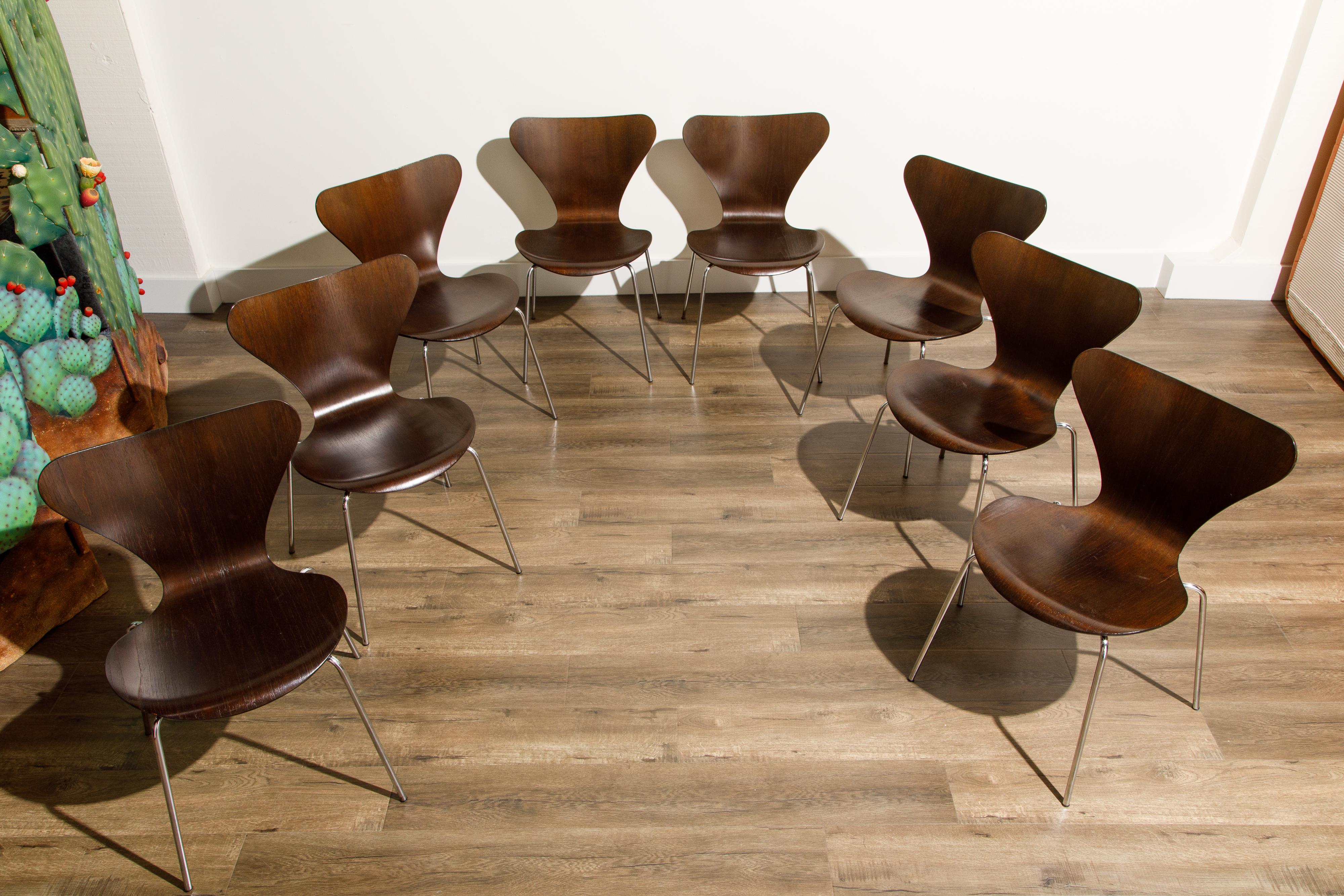 Danish Set of Eight Arne Jacobsen for Fritz Hansen 'Series-7' Chairs, c. 1973, Signed 