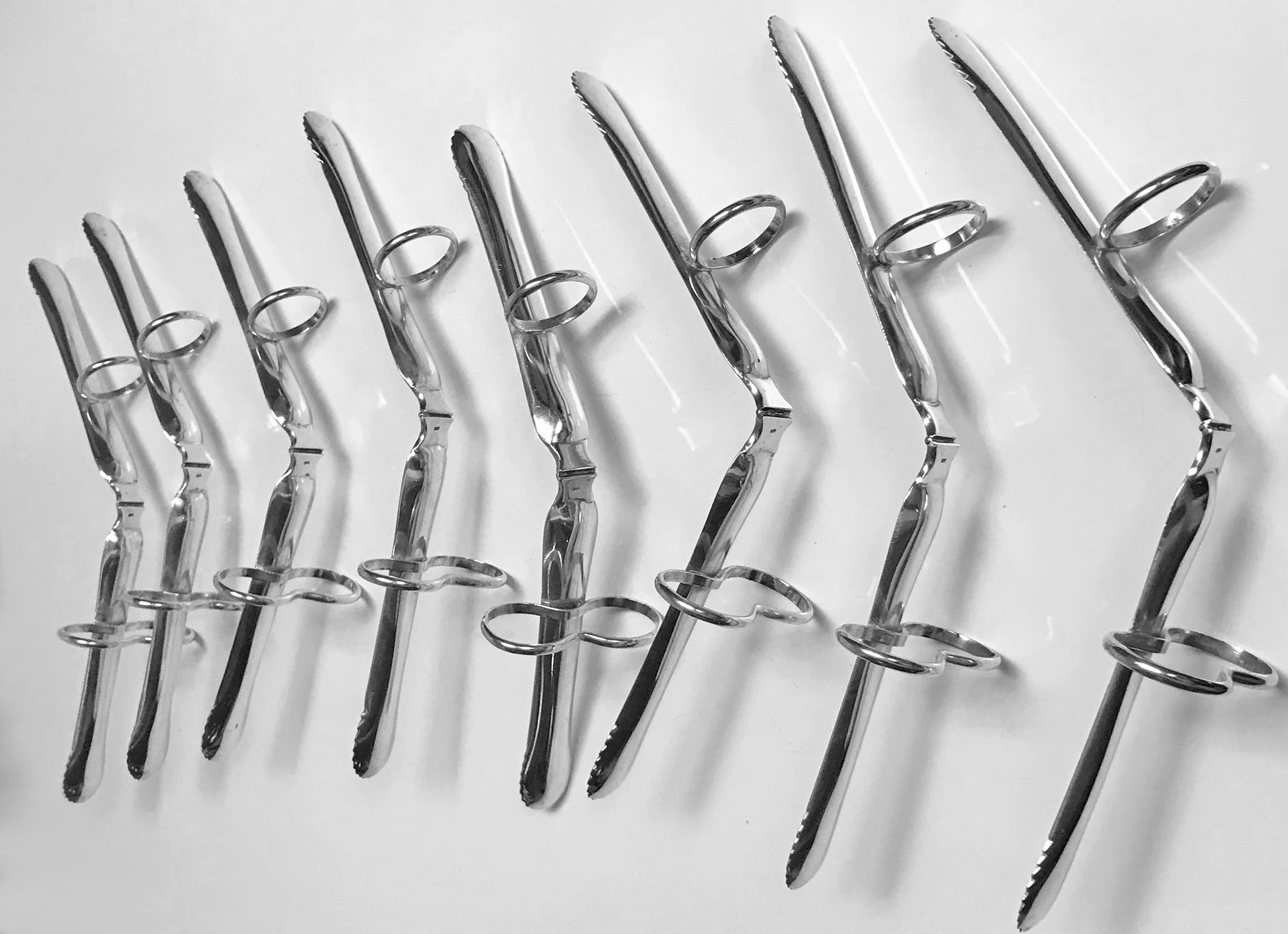 Set of Eight Art Deco Silver Individual Asparagus Tongs Servers, circa 1920 In Good Condition For Sale In Toronto, Ontario