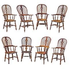 Ensemble de huit fauteuils Regency Windsor en bois d'if assemblés