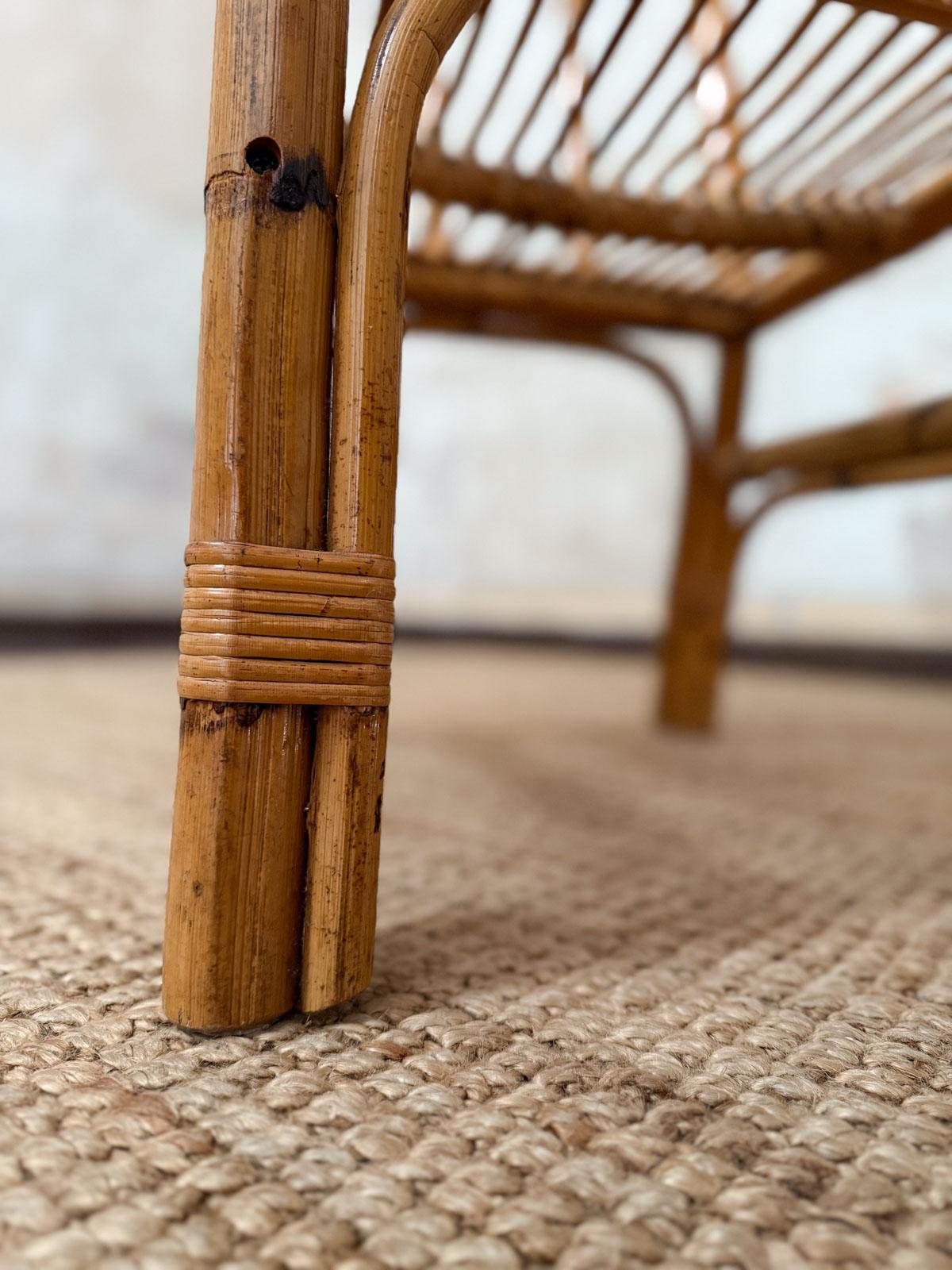 Ensemble de huit chaises en bambou et osier - Italie, années 1970 en vente 3
