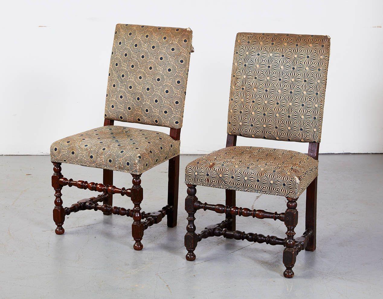 Good set of late 17th/early 18th Century baroque walnut chairs, the square backs with a comfortable rake, over square upholstered seats, the front bobbin turned legs joined by turned stretchers, standing on original bun feet, the whole with good