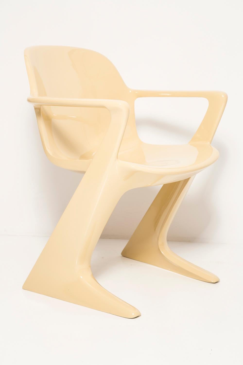 20th Century Set of Eight Beige Kangaroo Chairs, by Ernst Moeckl, Germany, 1968 For Sale