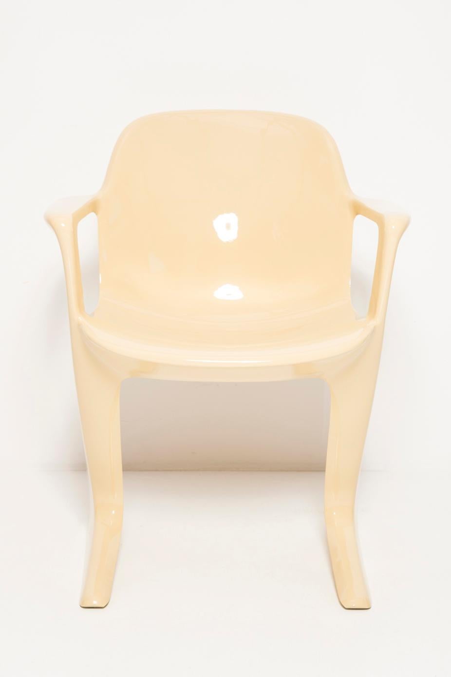 Ensemble de huit chaises Kangourou beiges, par Ernst Moeckl, Allemagne, 1968 en vente 1