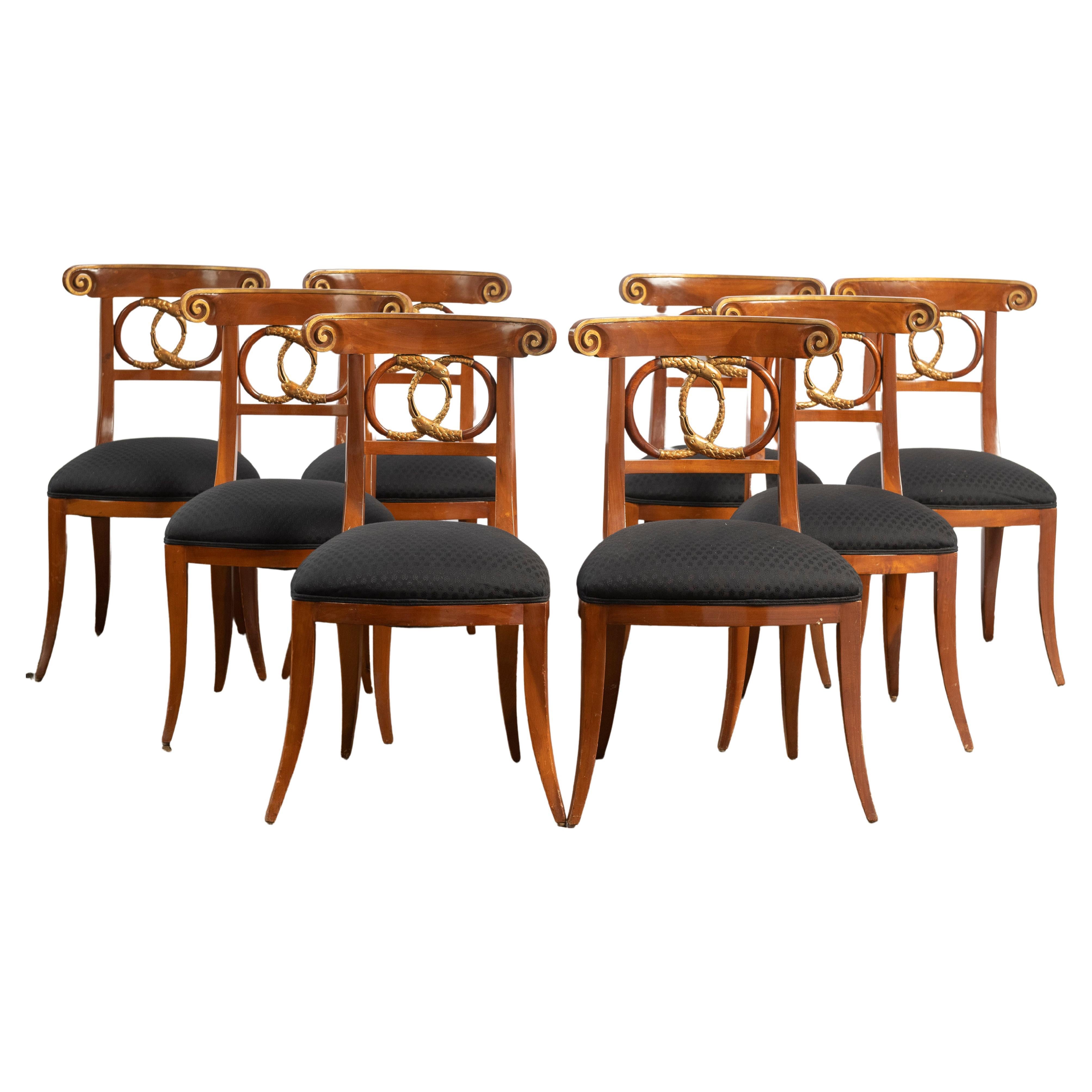 Ensemble de huit chaises de salle à manger de style Biedermeier par Burton-Ching