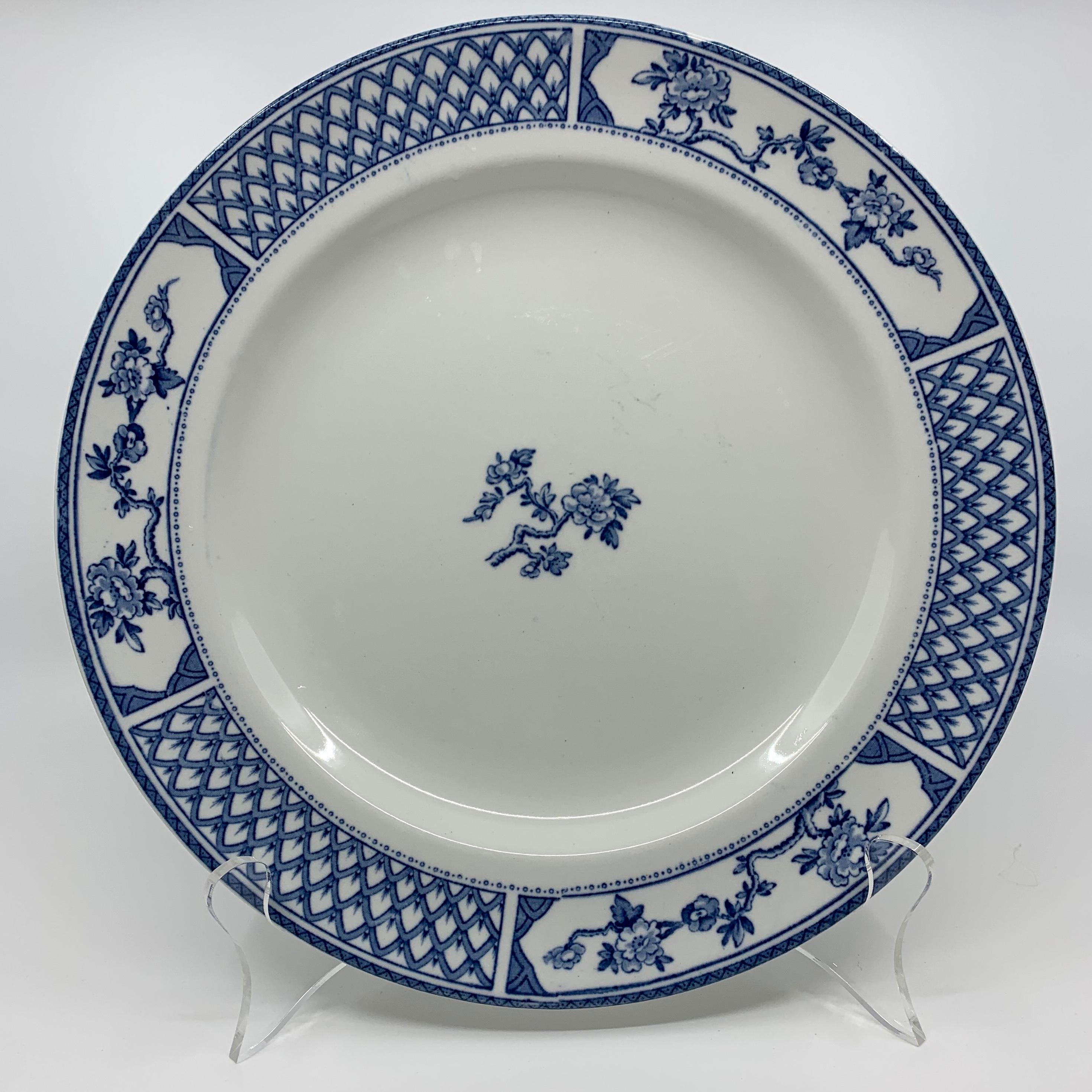 Set of Eight Blue and White Exeter Plates For Sale 1