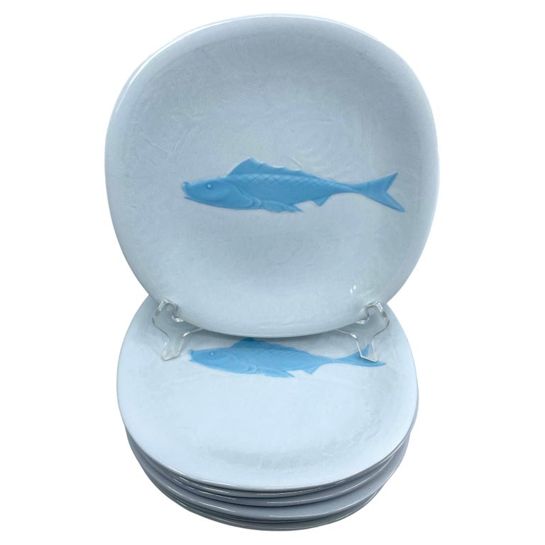 Set of Eight Blue and White Majolica Fish Plates For Sale at 1stDibs