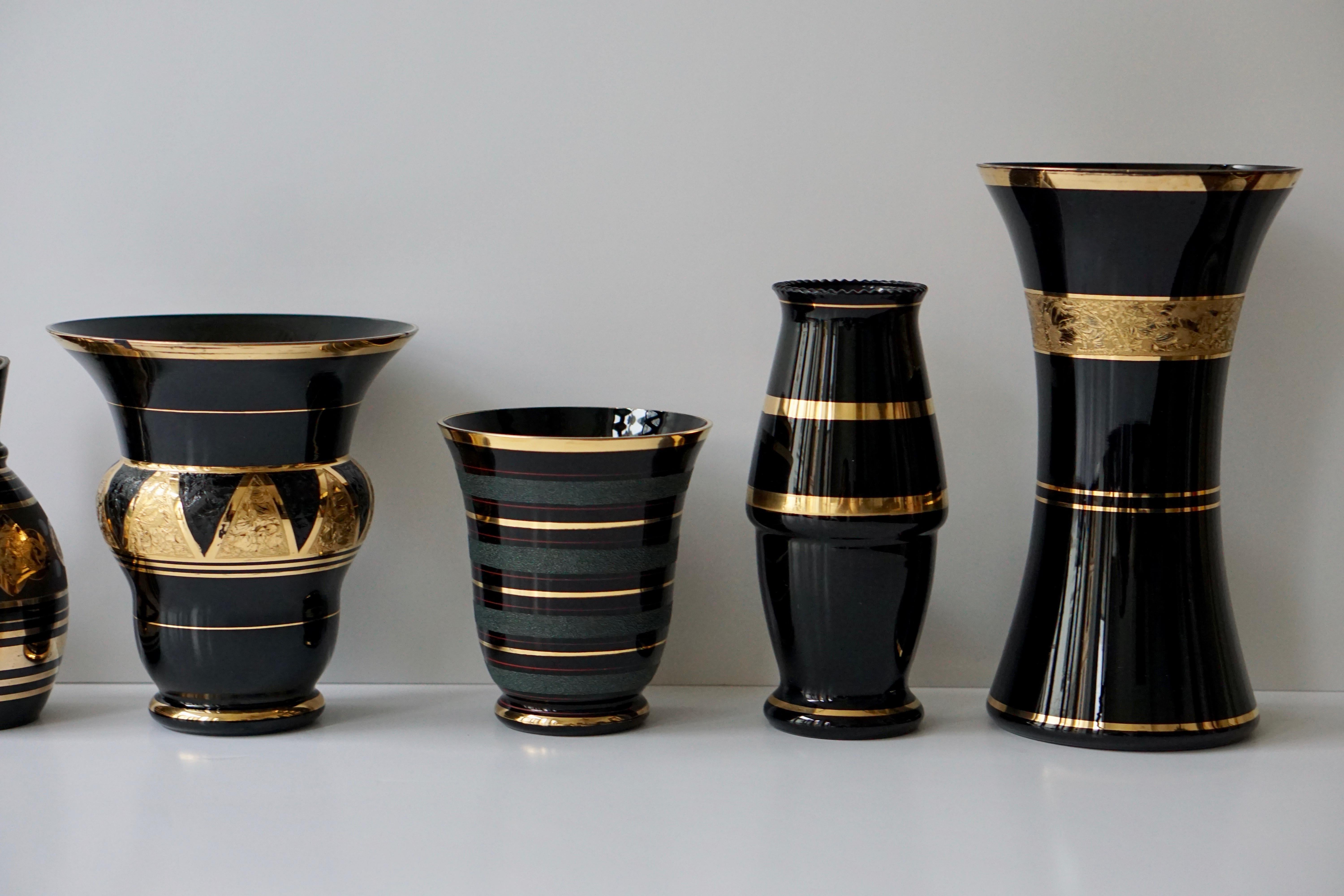 Set of Eight Booms Glass Vases, Belgium In Good Condition In Antwerp, BE