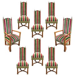 Ensemble de huit chaises brutalistes en chêne, laiton et velours, datant d'environ 1950