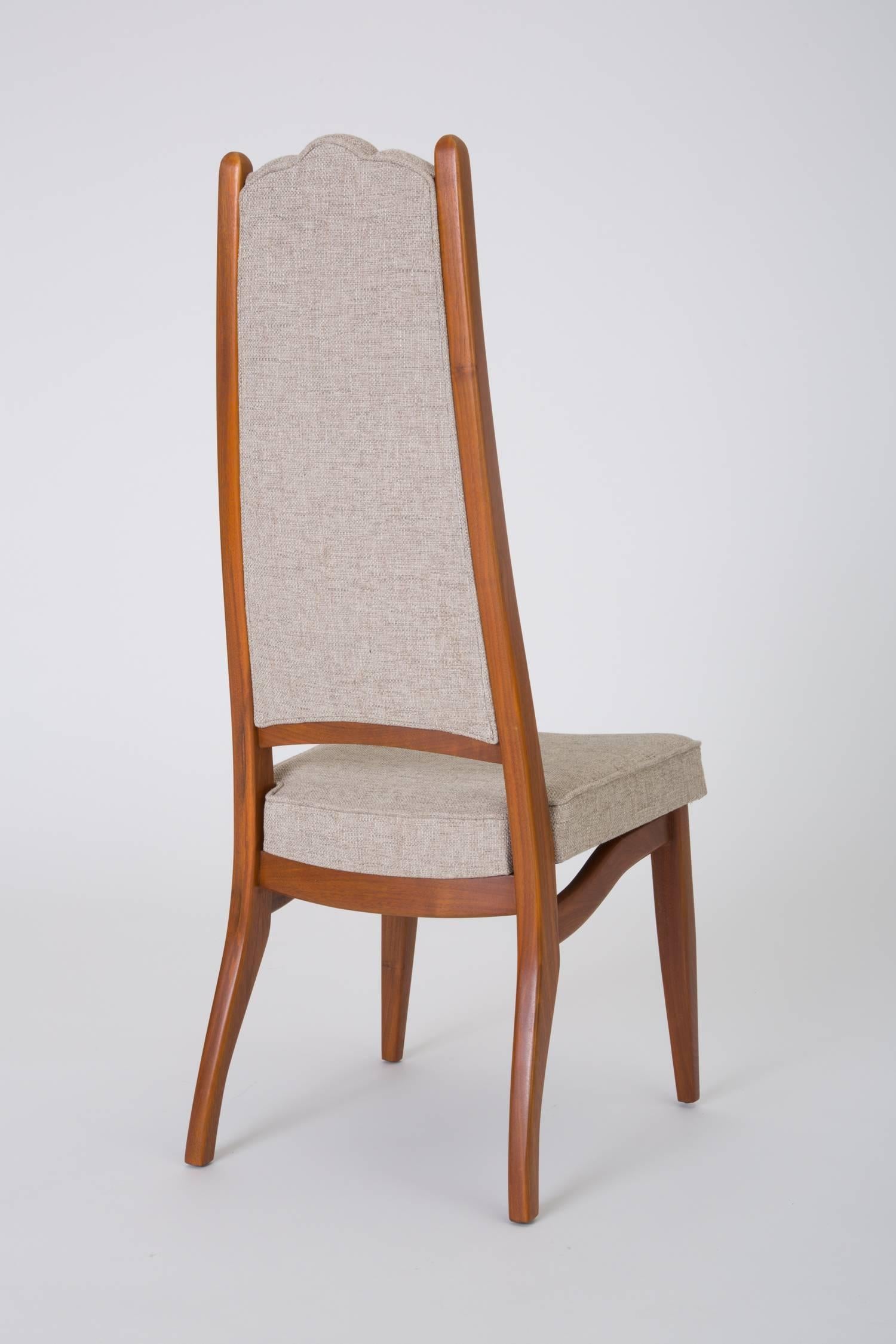 Mid-20th Century Set of Eight Cal-Mode Walnut Dining Chairs
