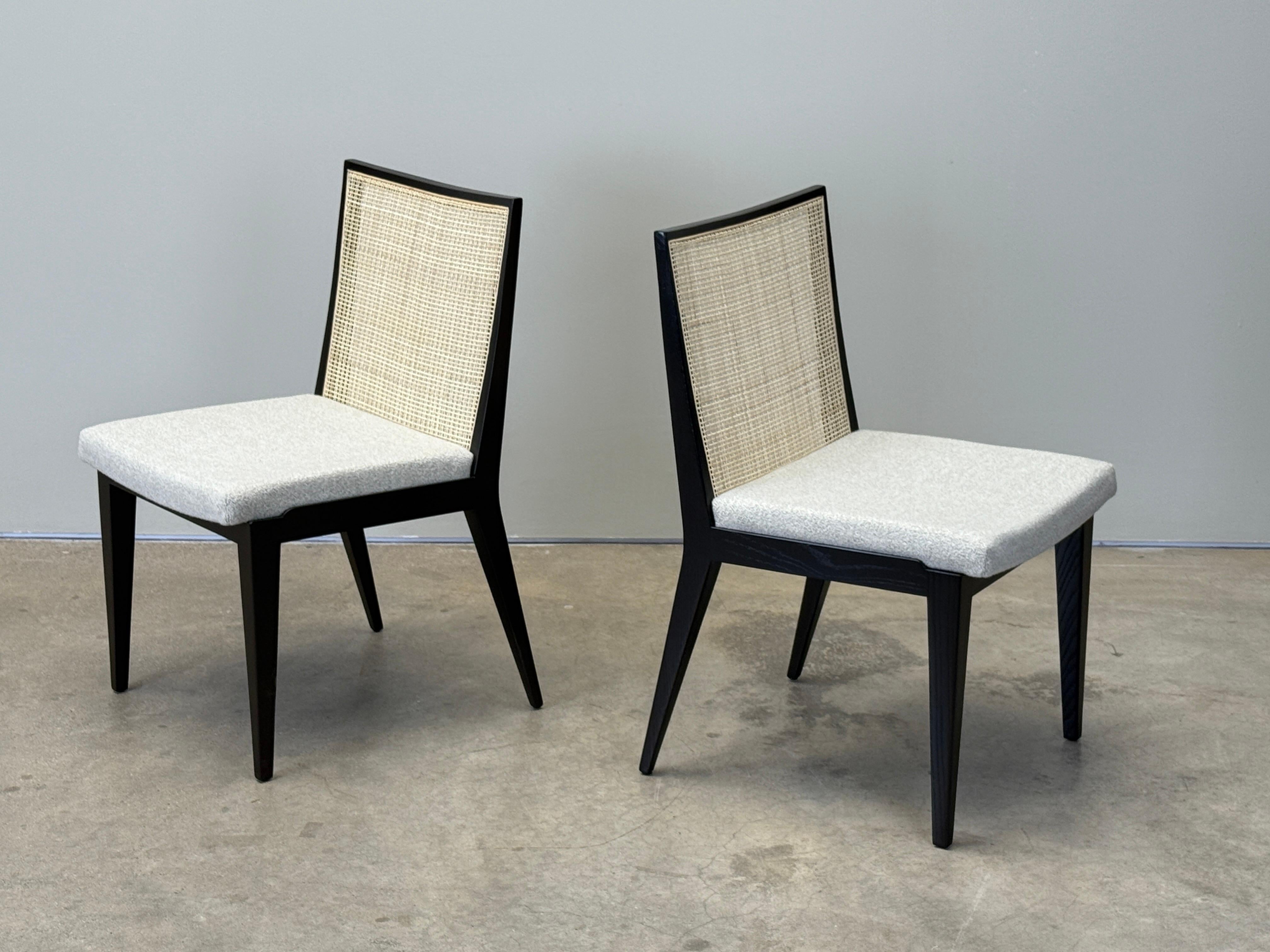 Ensemble de huit chaises de salle à manger à dossier canné par Edward Wormley pour Dunbar en vente 4