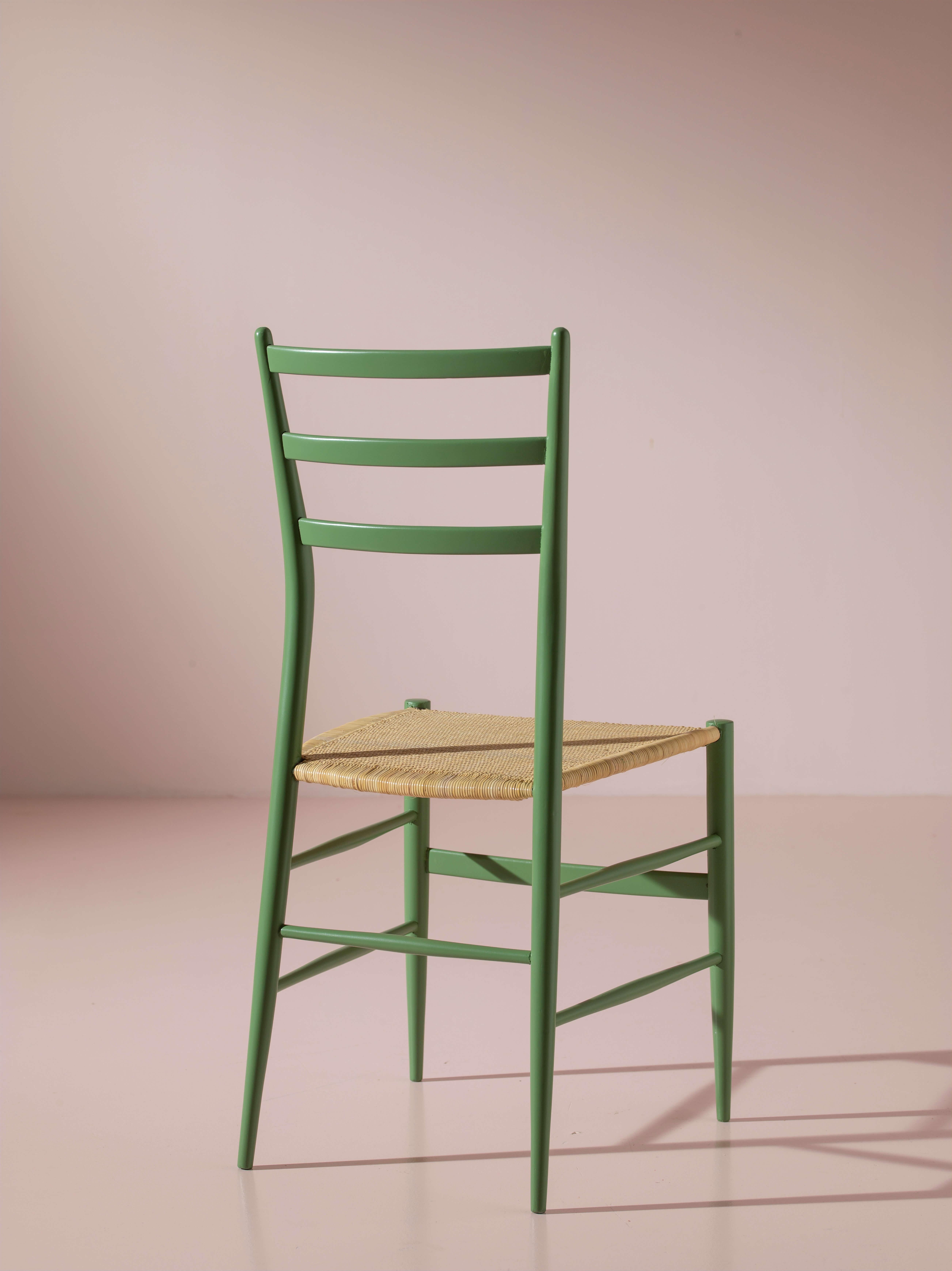 Canne Ensemble de huit chaises Chiavari cannées modèle 