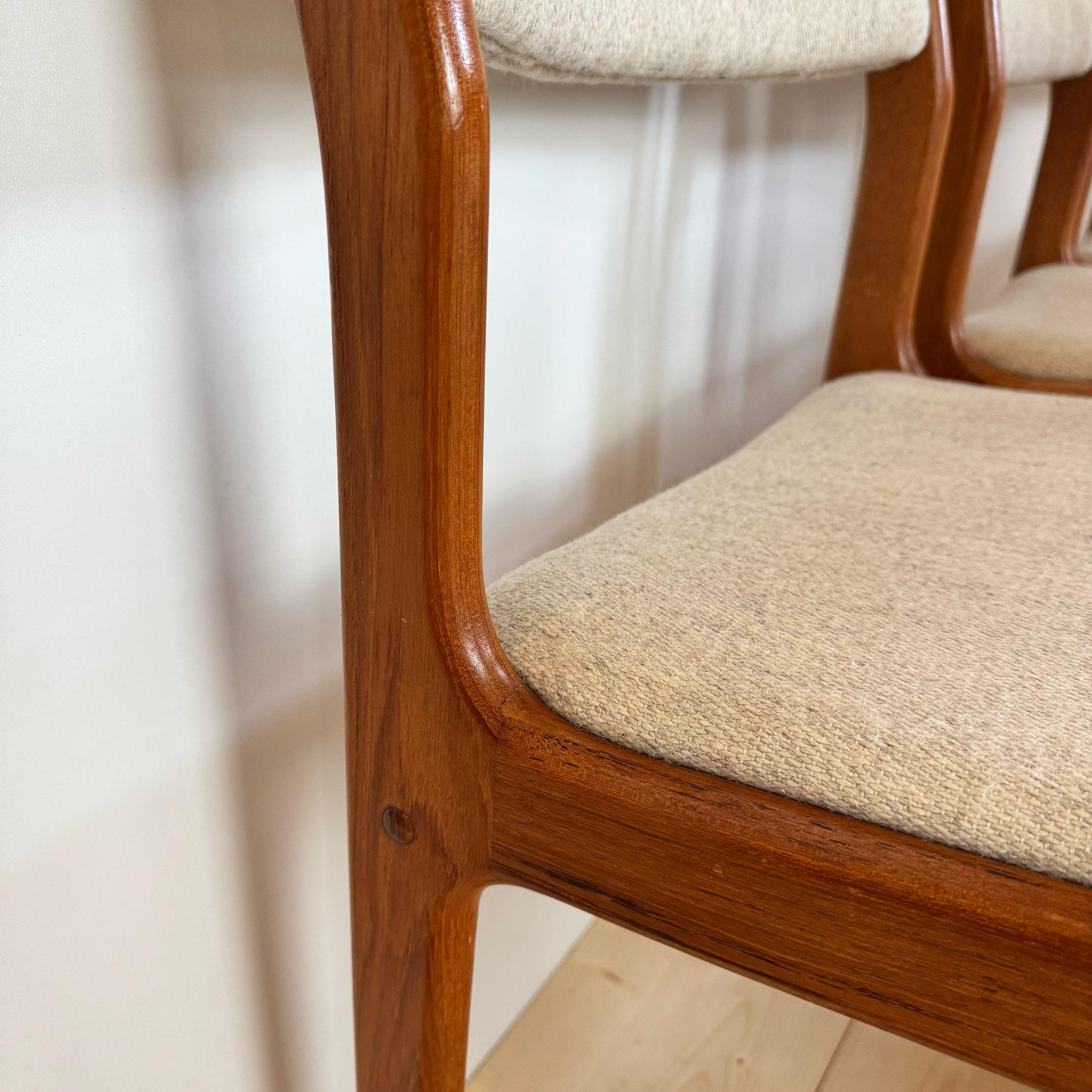 Tissu Ensemble de huit chaises, Danemark 1960 en vente