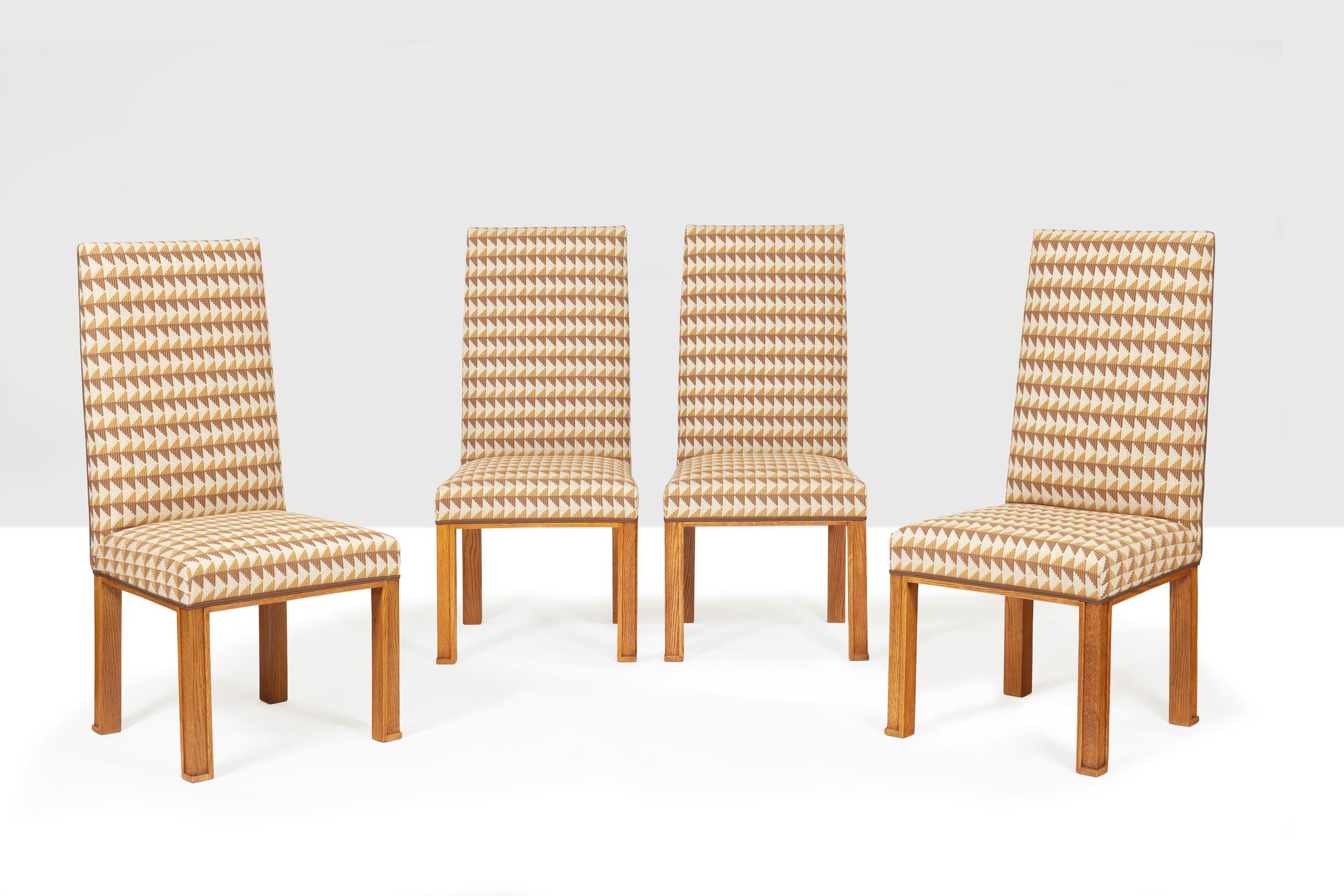 Set of Eight Chairs In Good Condition For Sale In Paris, FR