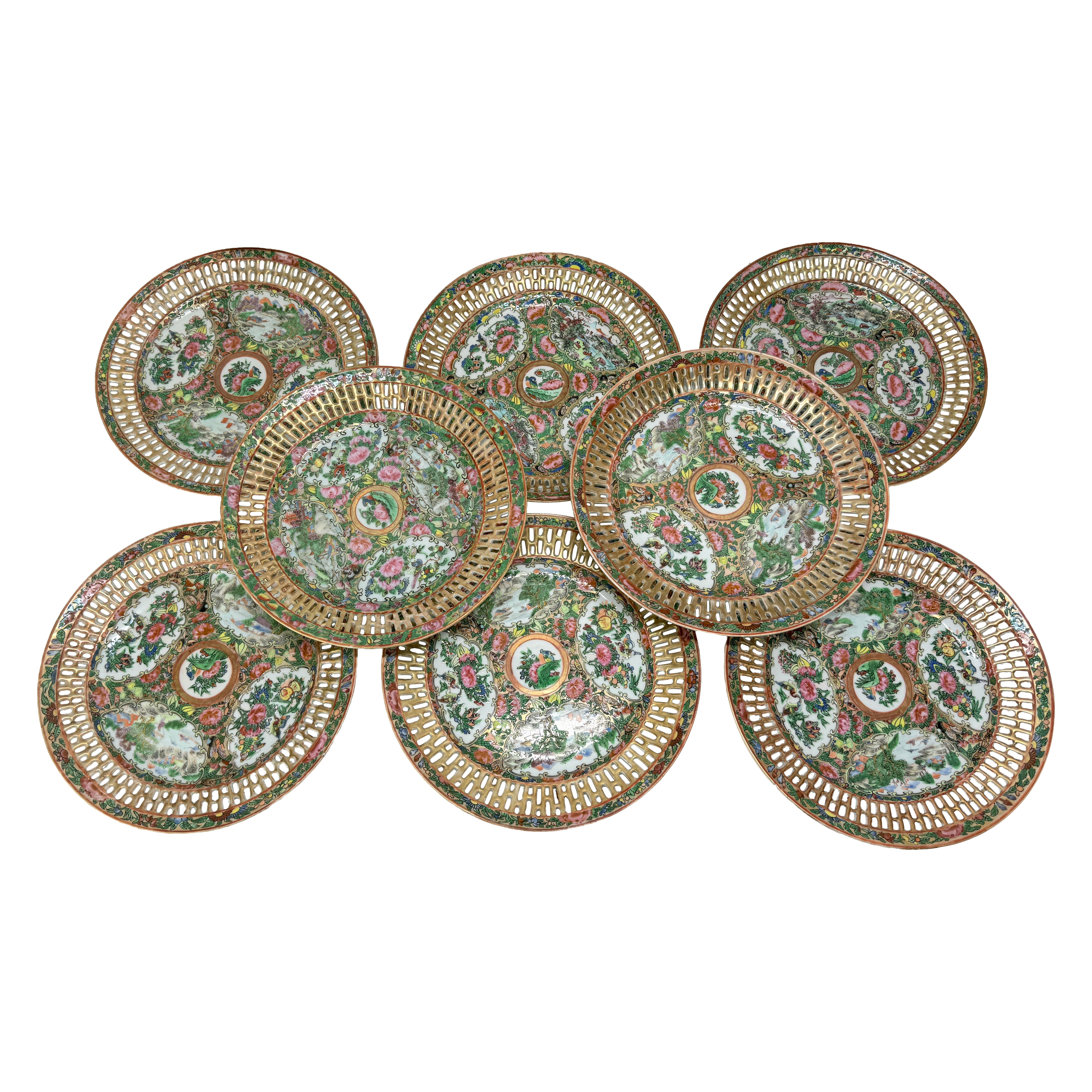 Set of Eight Chinese Export Reticulated Rose Medallion Plates, 19th Century For Sale