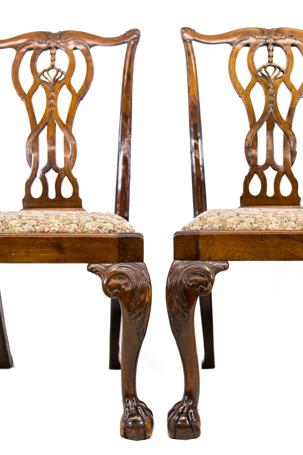 Set of Eight Chippendale Style Chairs For Sale 1
