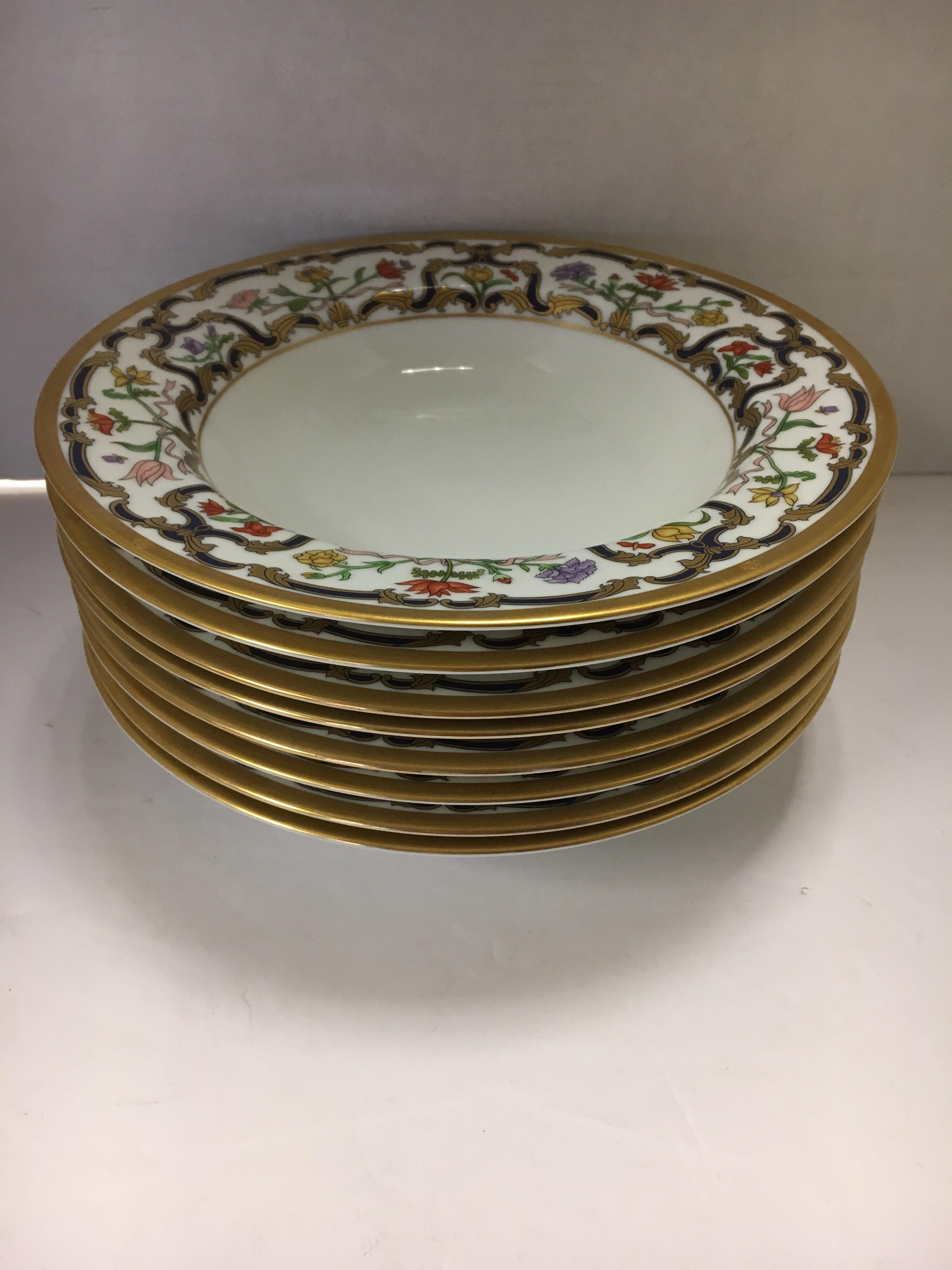 Set of Eight Christian Dior Renaissance Porcelain Fine China Soup Salad Bowls In Good Condition In West Hartford, CT