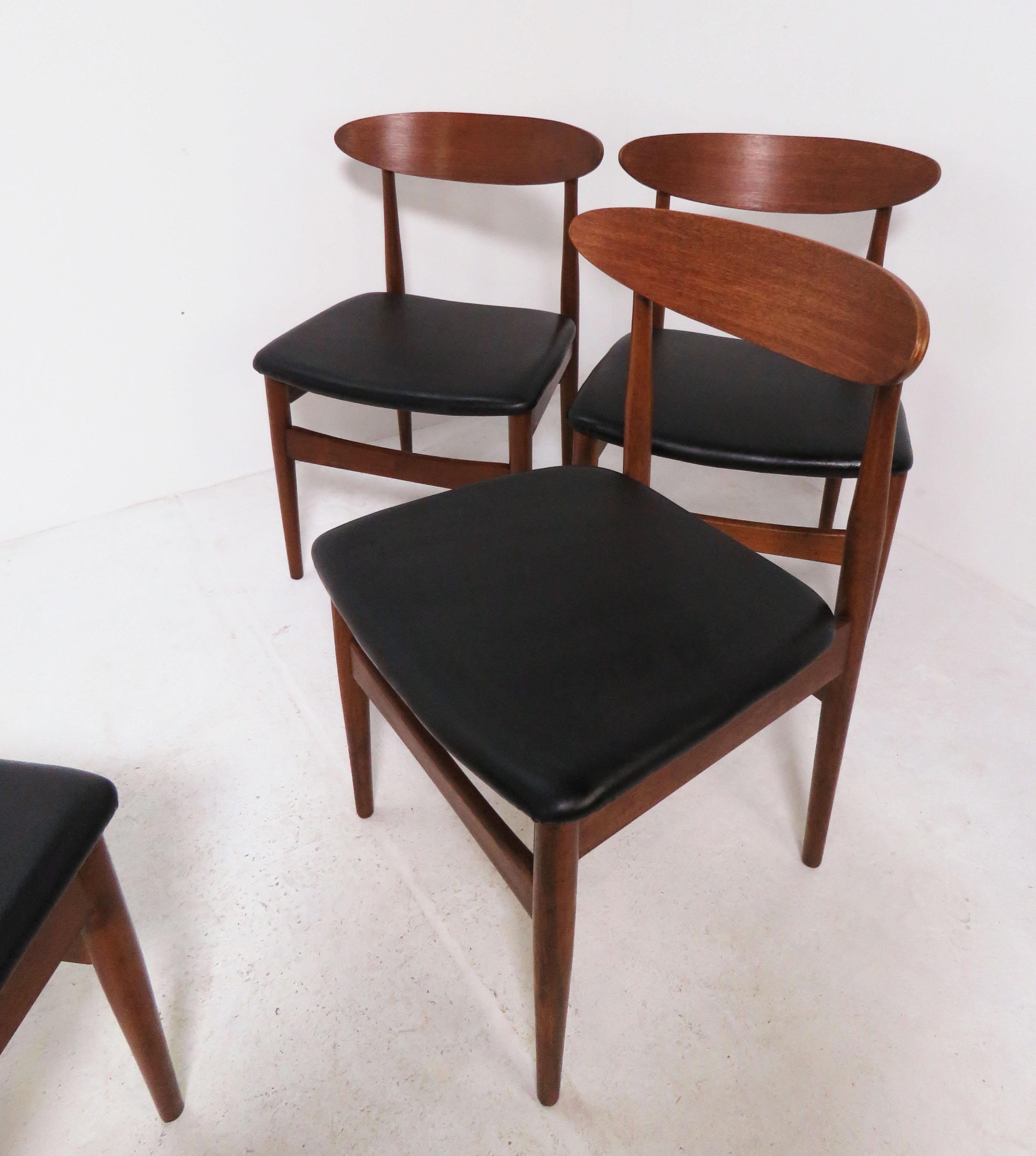Set of Eight Classic Danish Teak Dining Chairs, circa 1950s 5
