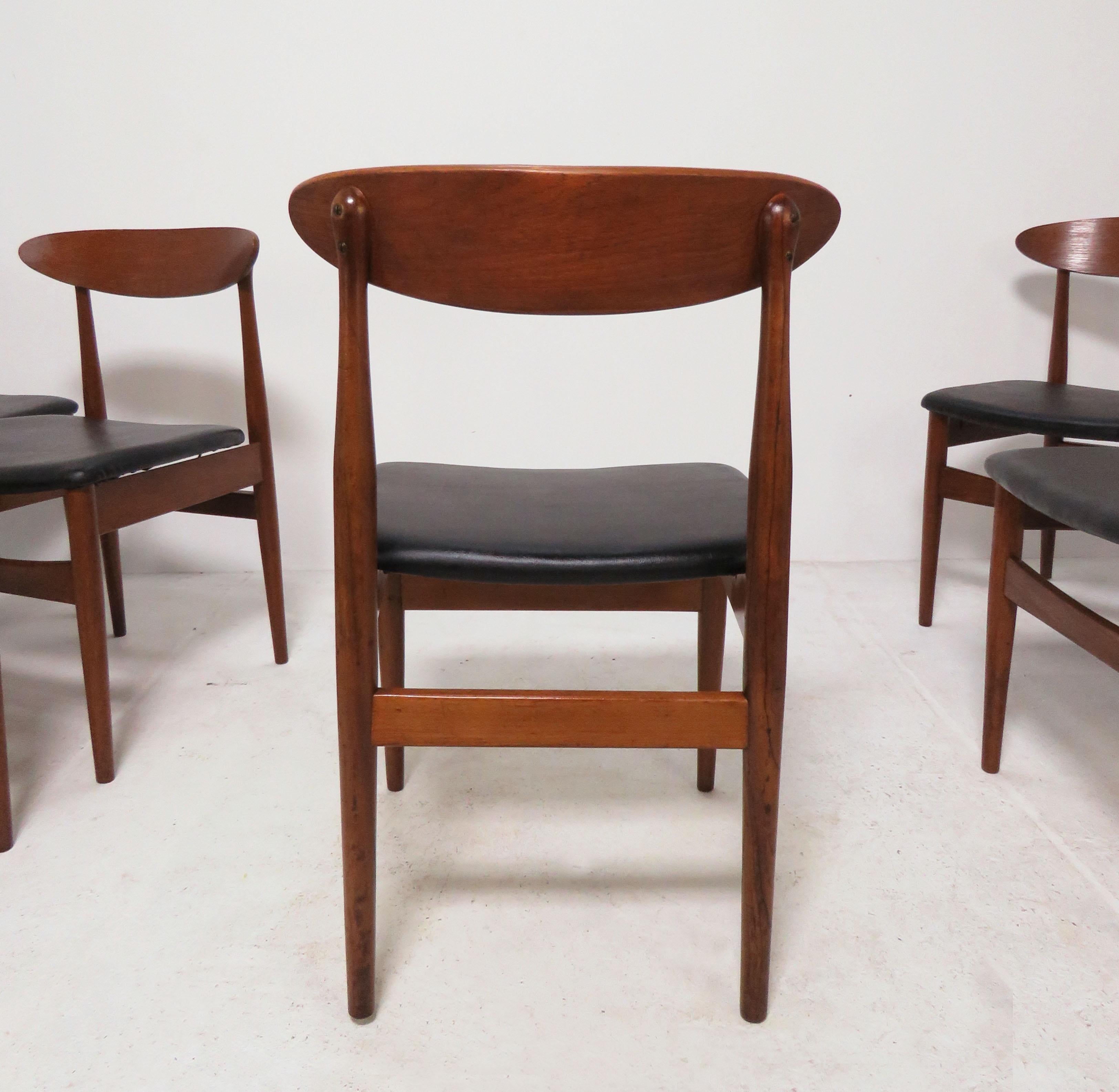 Mid-20th Century Set of Eight Classic Danish Teak Dining Chairs, circa 1950s