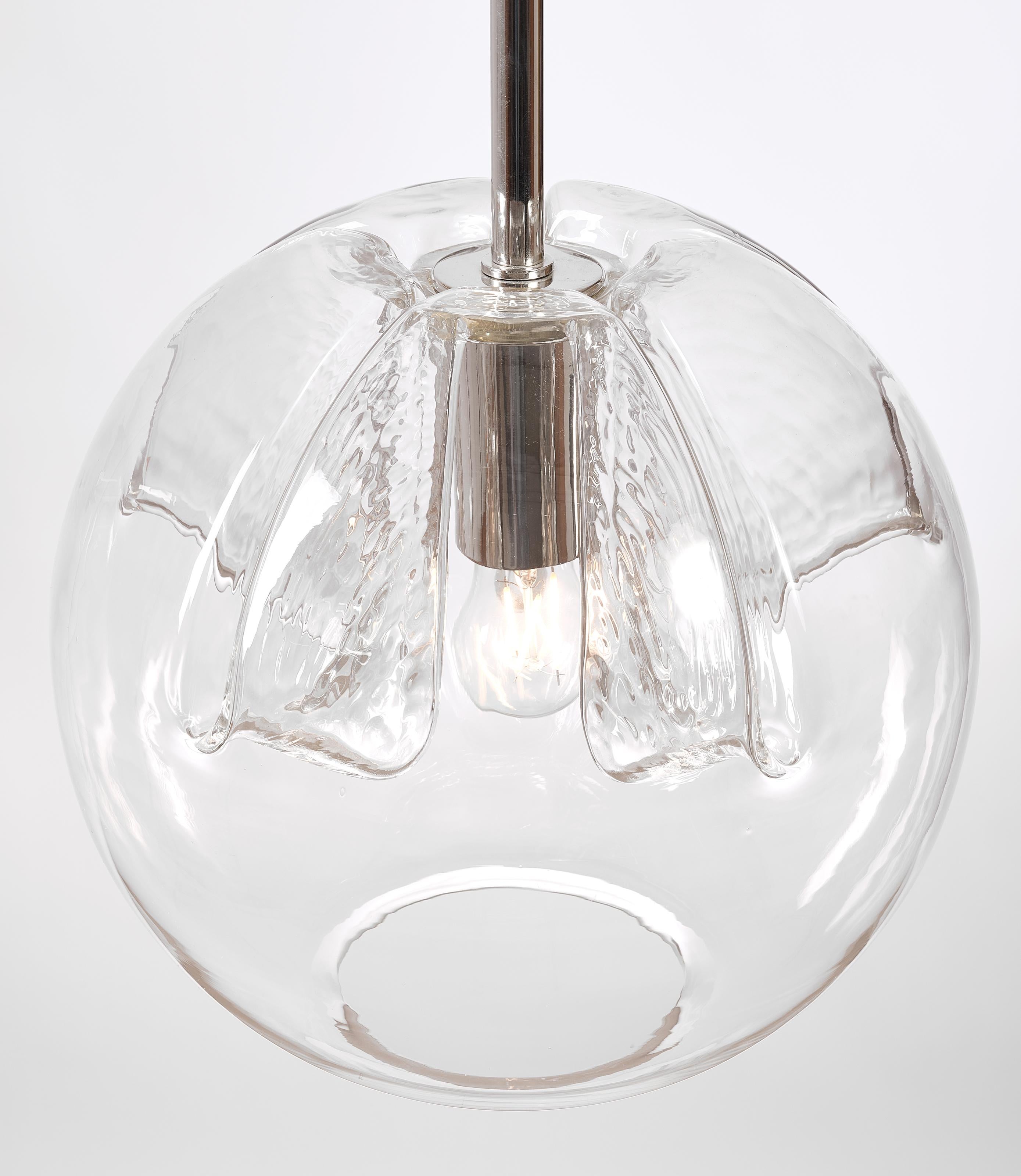 Set of Eight Clear Blown Glass Italian Pendant Lanterns For Sale 5