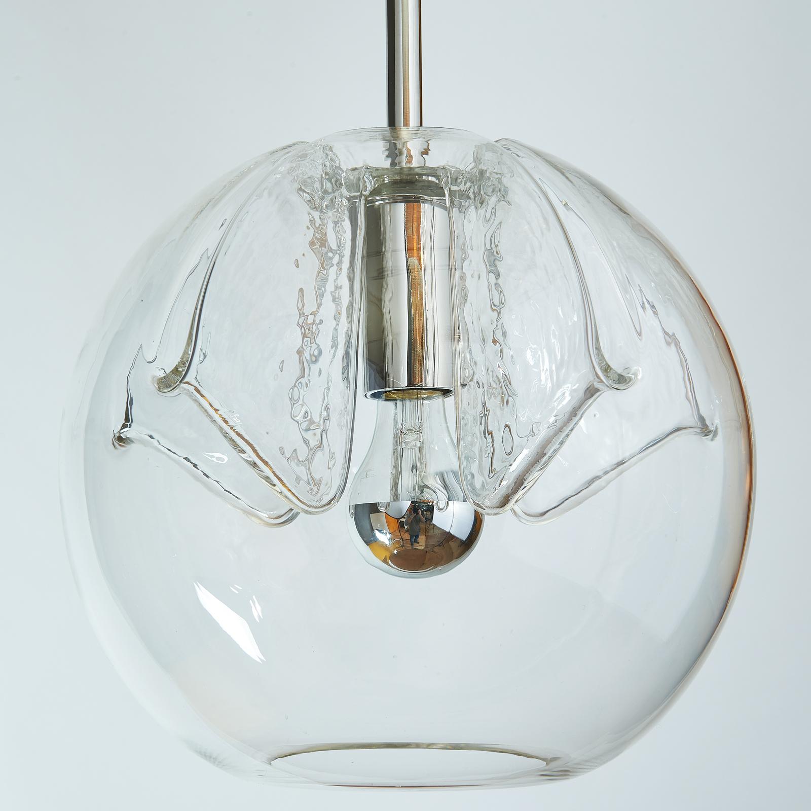 Mid-Century Modern Set of Eight Clear Blown Glass Italian Pendant Lanterns For Sale