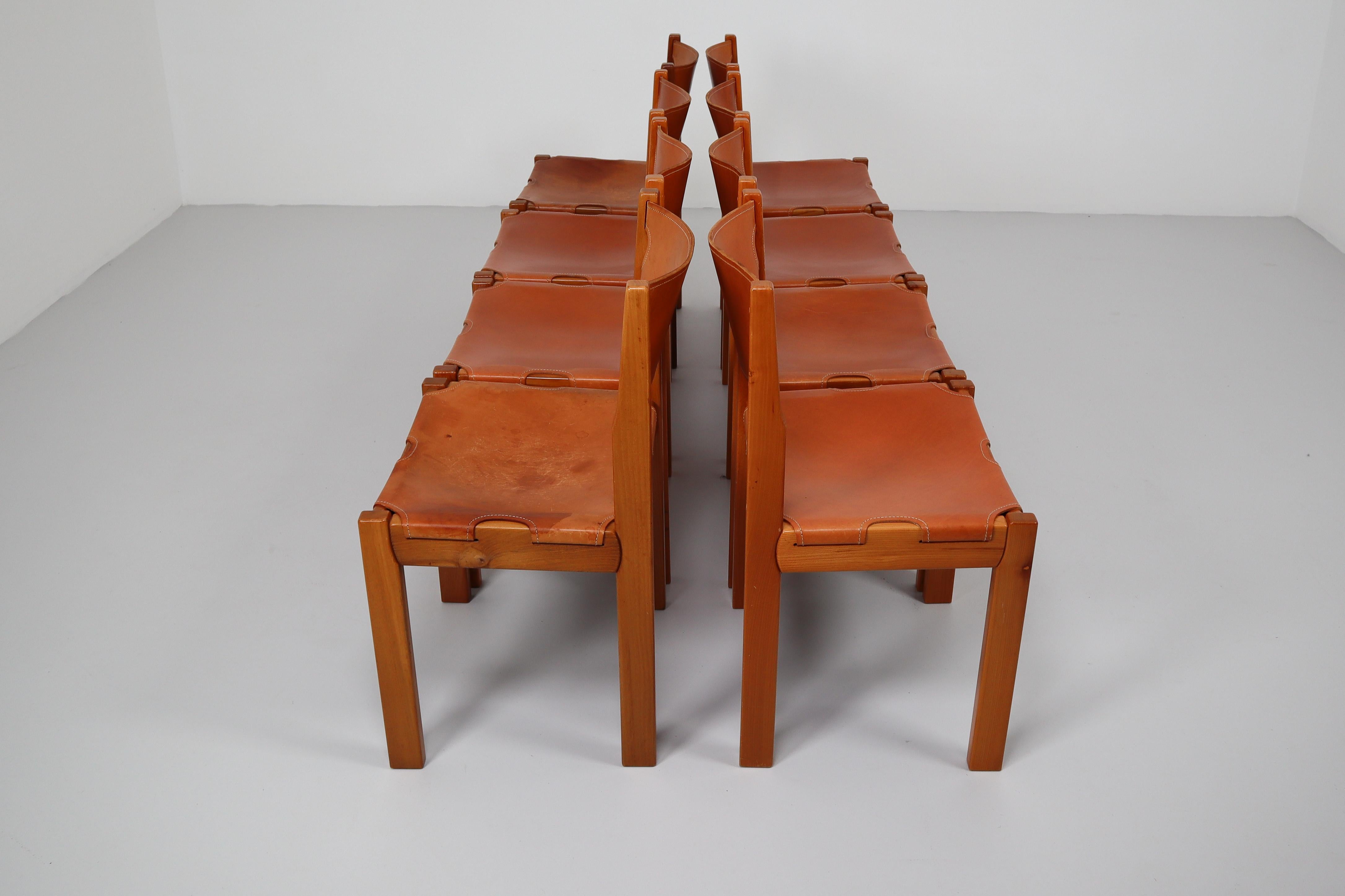 Set of Eight Cognac Leather Dining Chairs in Pinewood, France, 1960s In Good Condition In Almelo, NL