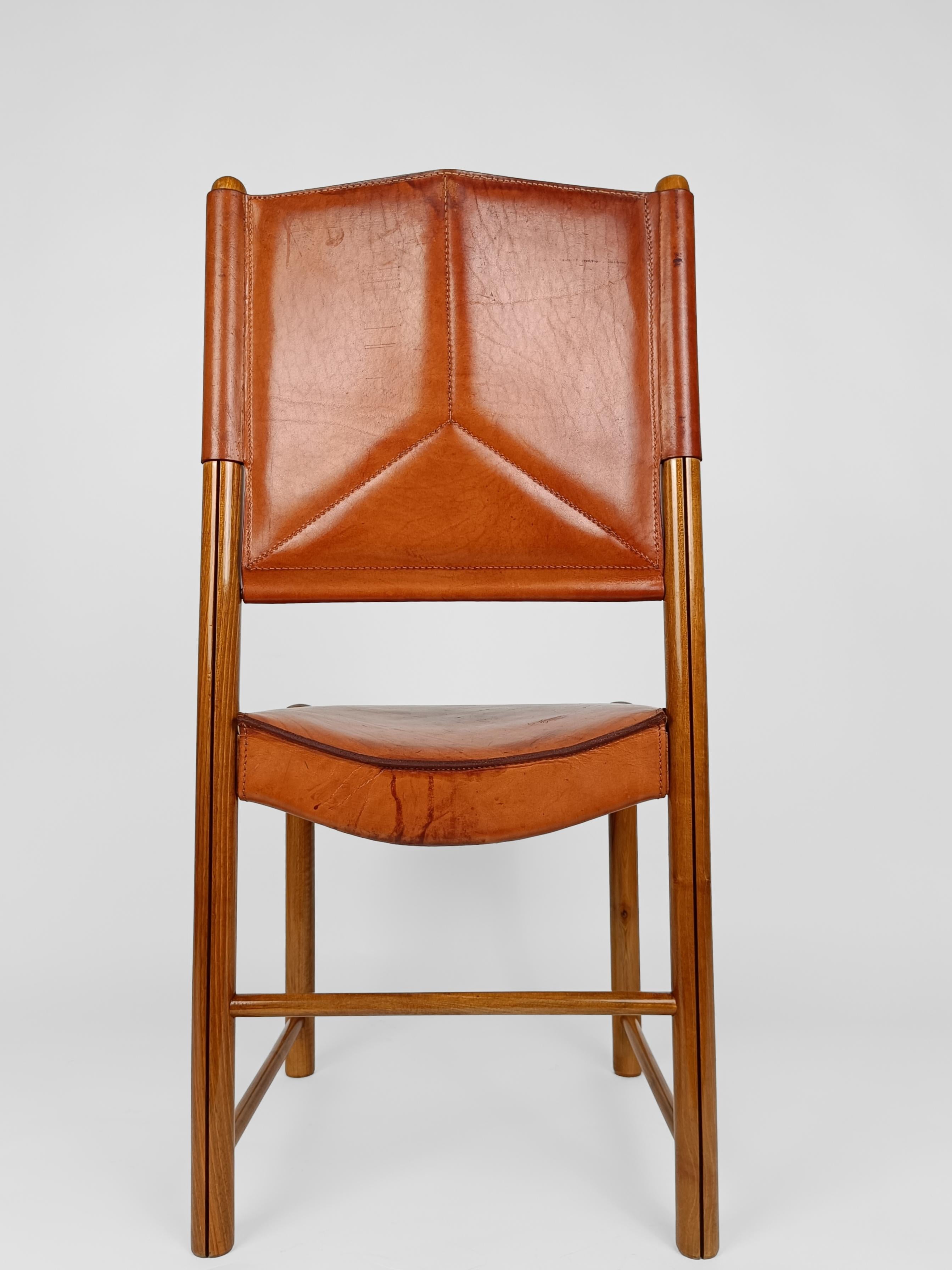 Set of eight Cognac Leather Dining Chairs in the style of Scarpa, Italy 1970s 8